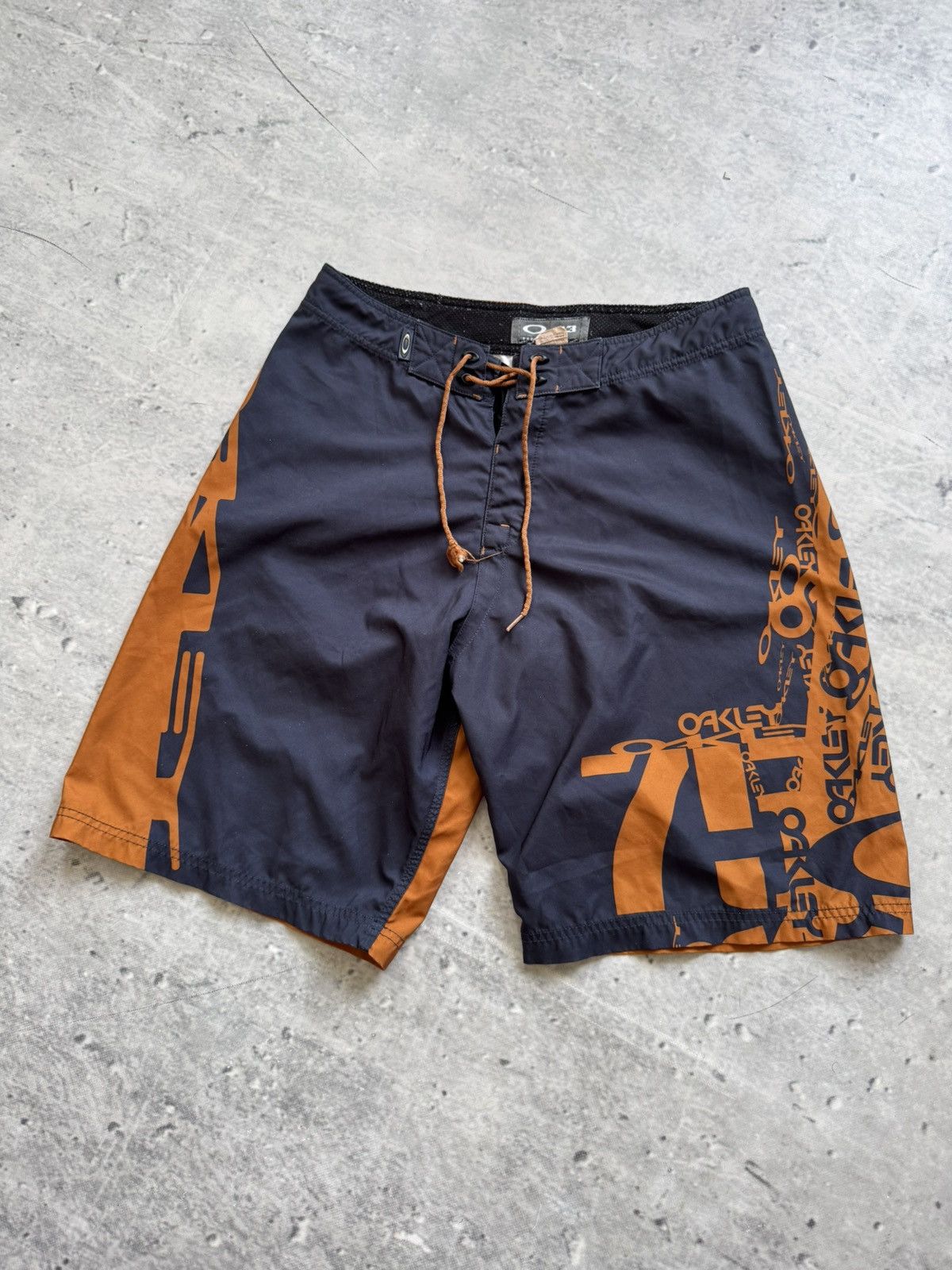 Oakley × Vintage Oakley vintage shirts swim 00s surf Size US 33 - 2 Thumbnail