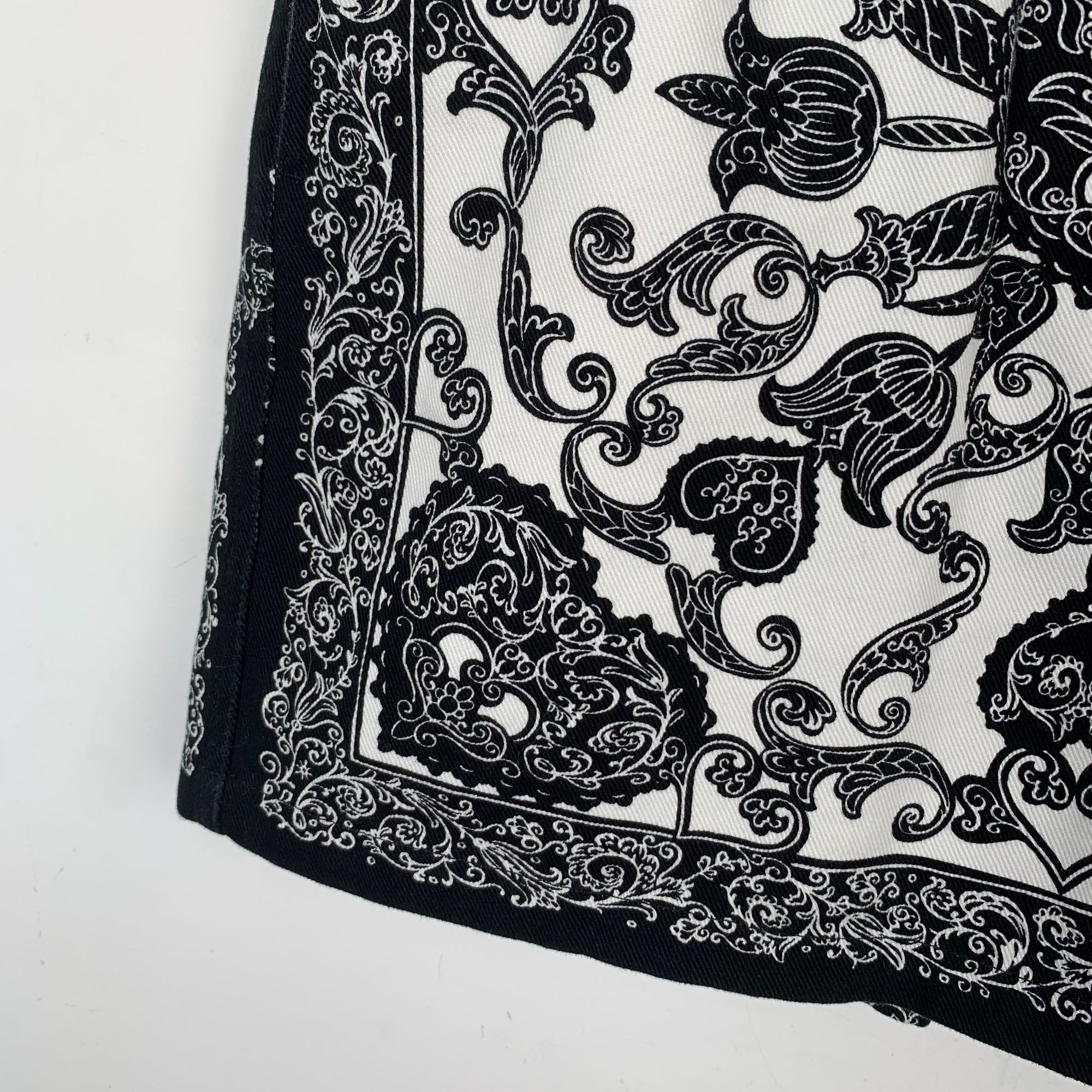 Dior Dior Black & White Patterned Cotton Casual Shorts (Size 44) Size 30" / US 8 / IT 44 - 6 Thumbnail