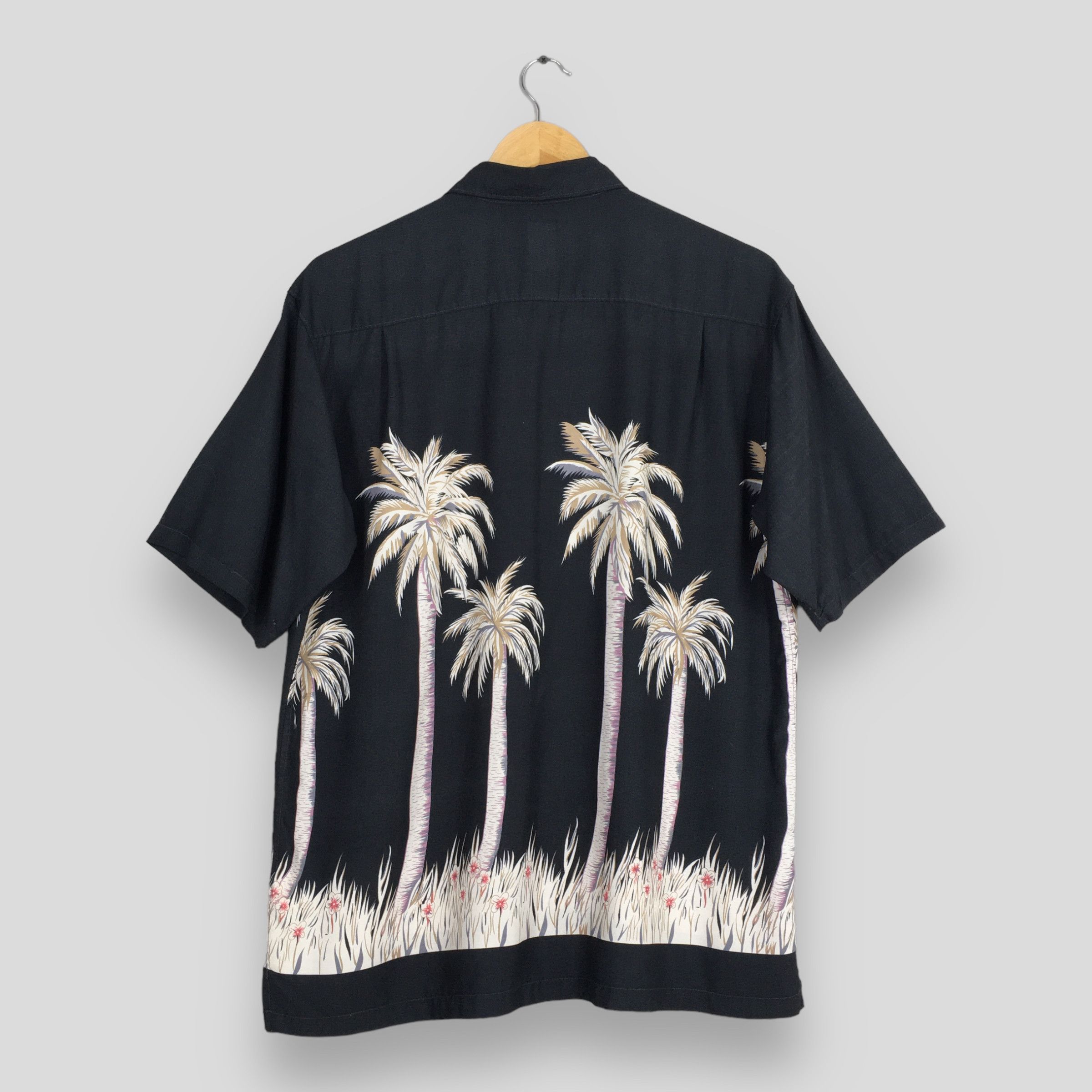 Life's a Beach Hawaiian Coconut Tree Beach View Shirt Poleyster Large Size US L / EU 52-54 / 3 - 7 Thumbnail