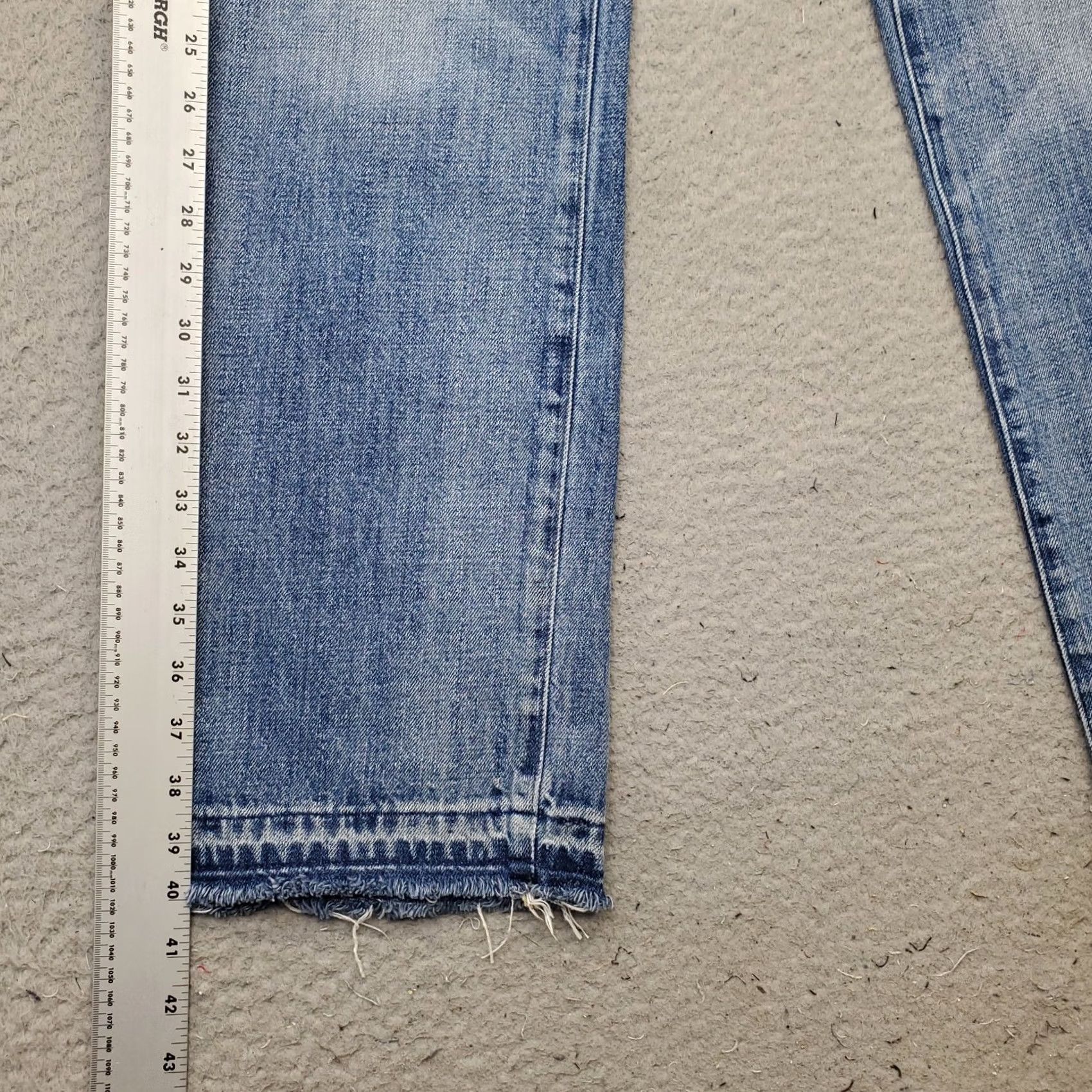 J.Crew J.Crew Jeans Womens 27 Blue Denim Faded Frayed Hem Whiskered Straight Leg 9692-3 Size 27" / US 4 / IT 40 - 3 Thumbnail