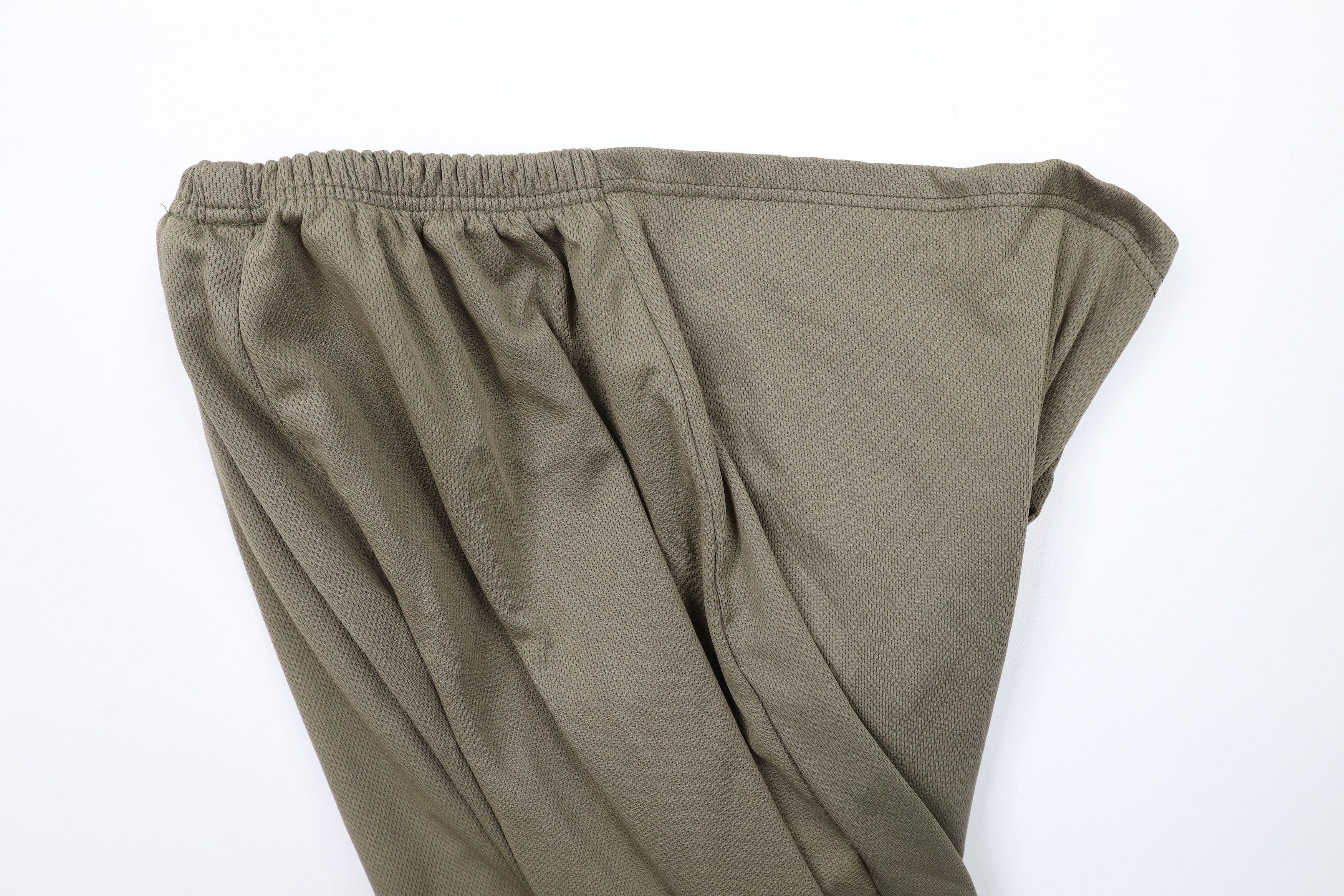 Vintage Vintage 90s Scentlok Waffle Knit Hunting Pants Green USA Size US 40 / EU 56 - 12 Thumbnail