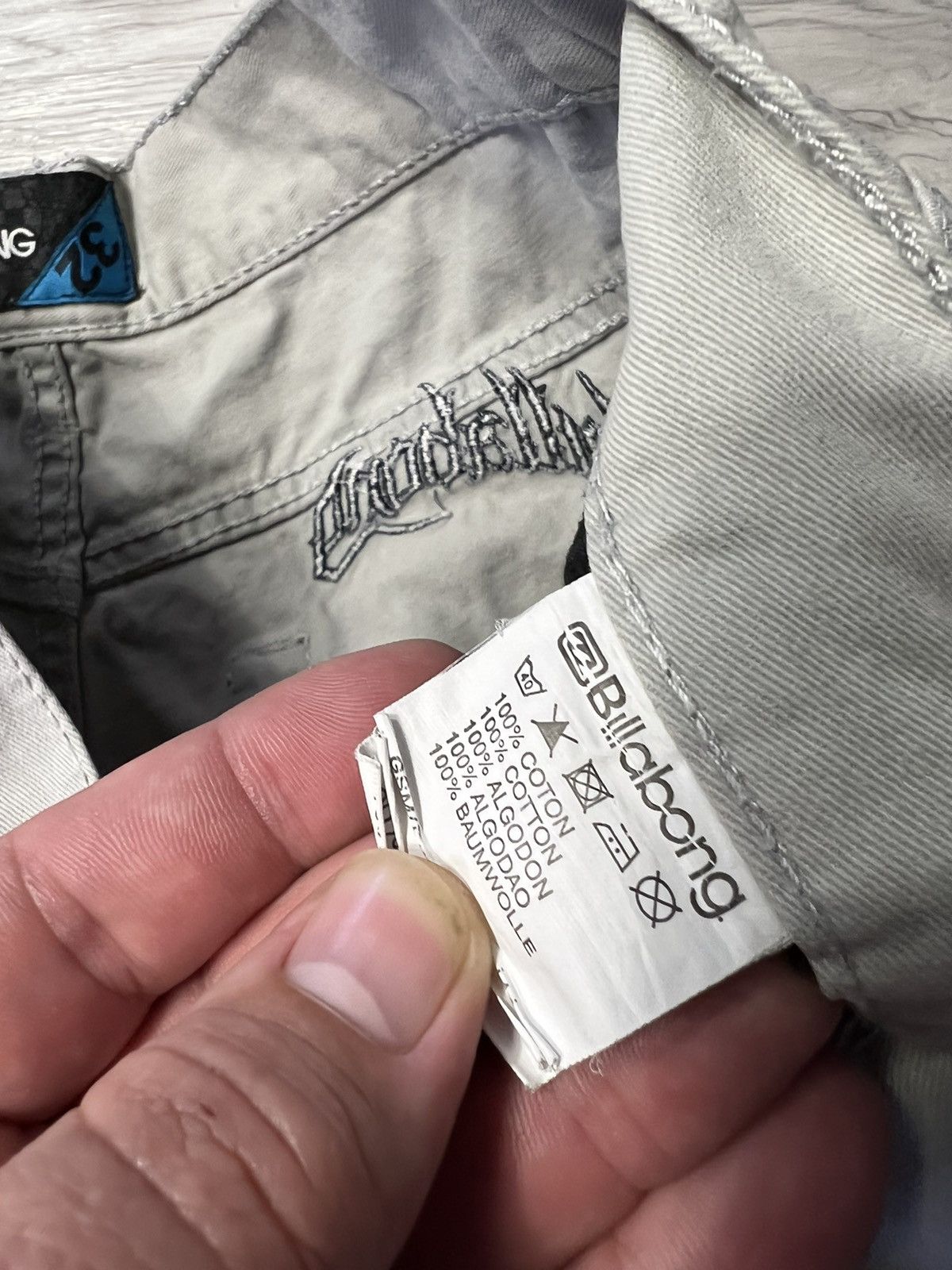 Billabong × Vintage Vintage Billabong Shorts With Logo Size US 32 / EU 48 - 10 Thumbnail