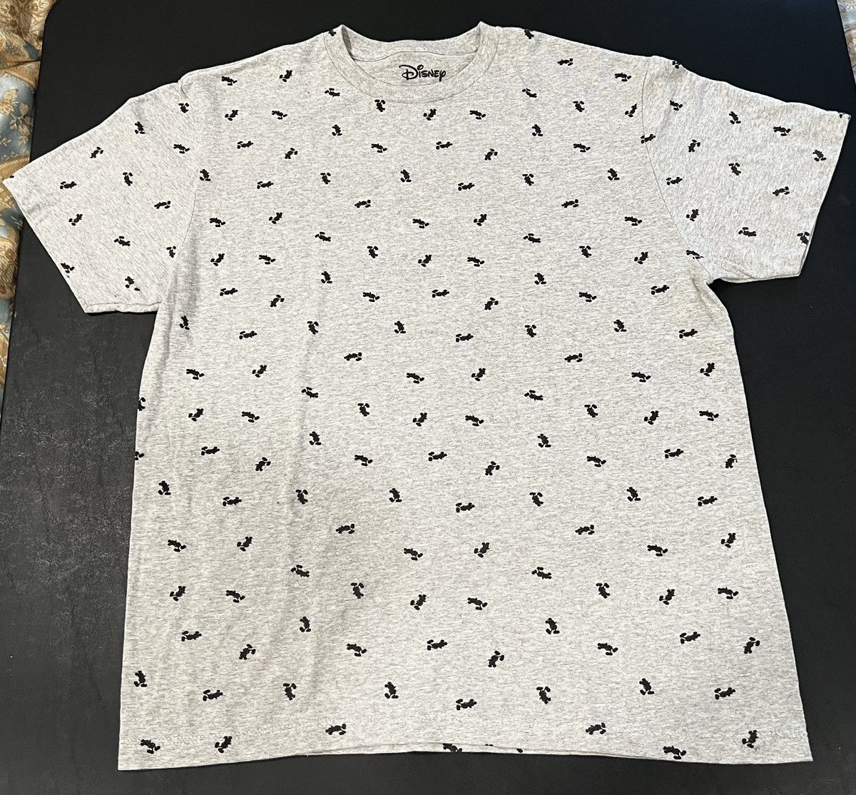 Disney Disney Grey T-Shirt Size US L / EU 52-54 / 3 - 1 Thumbnail