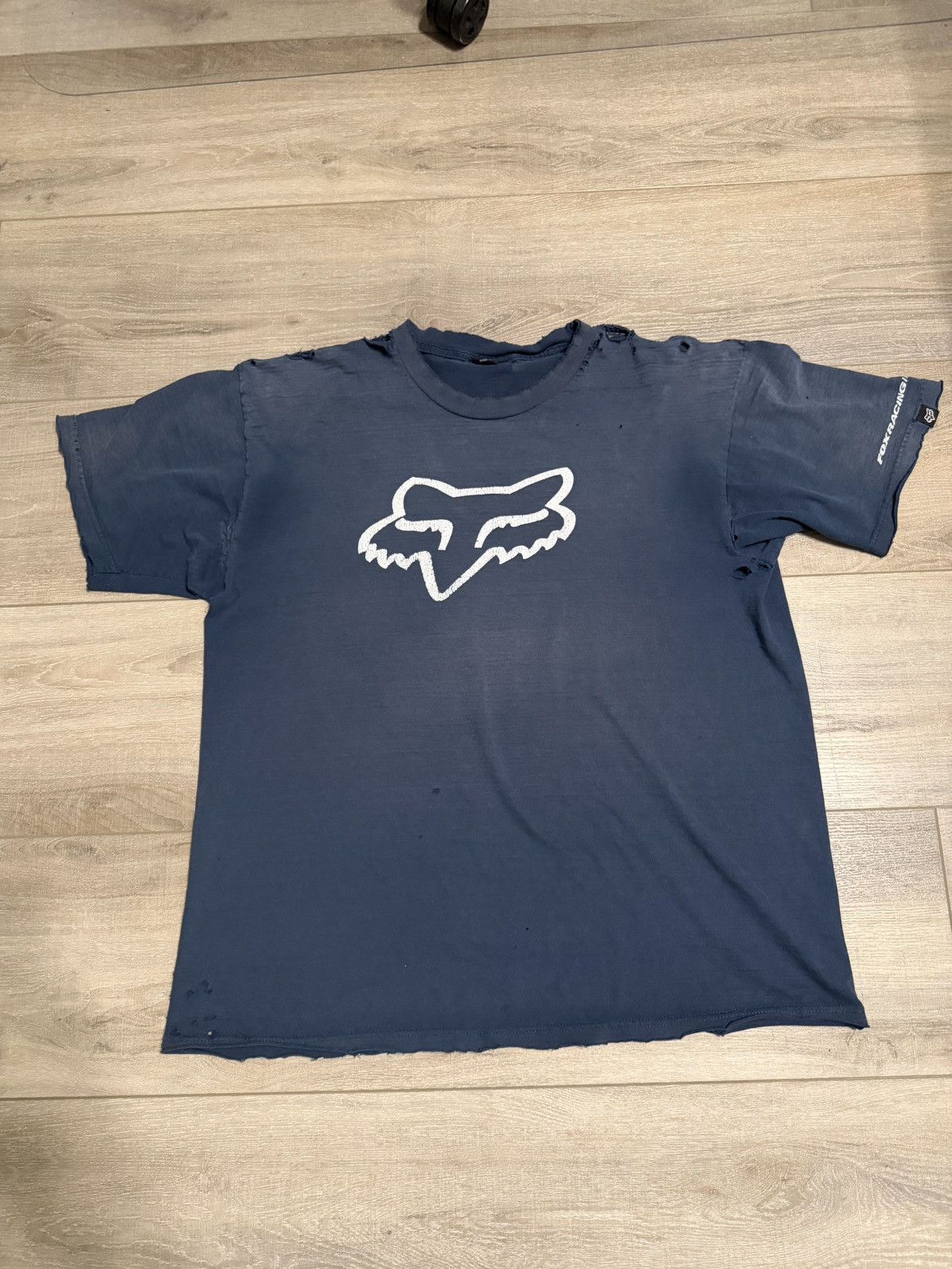 Vintage Vintage Distressed Fox Racing T-Shirt Size US L / EU 52-54 / 3 - 1 Thumbnail