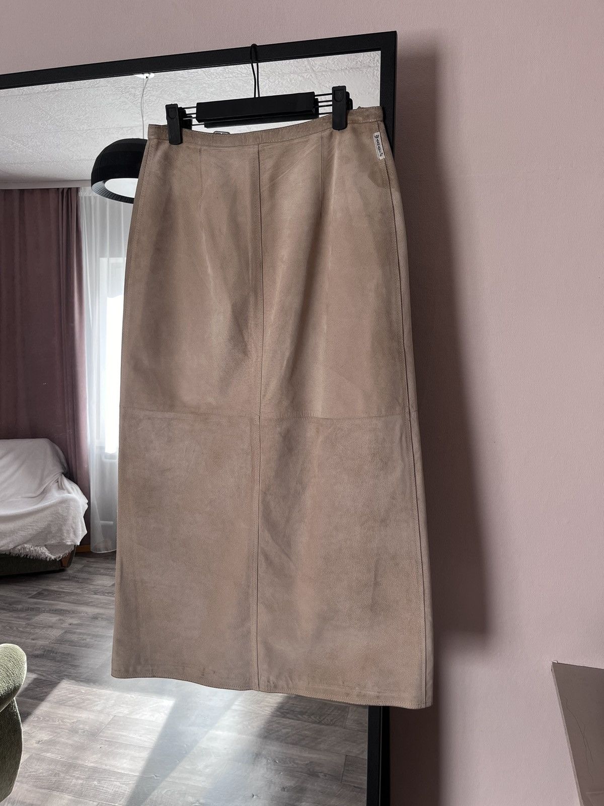 Giorgio Armani Vintage Armani Jeans Leather Pelle Maxi Skirt Size US 10 Size 32" / US 10 / IT 46 - 2 Thumbnail
