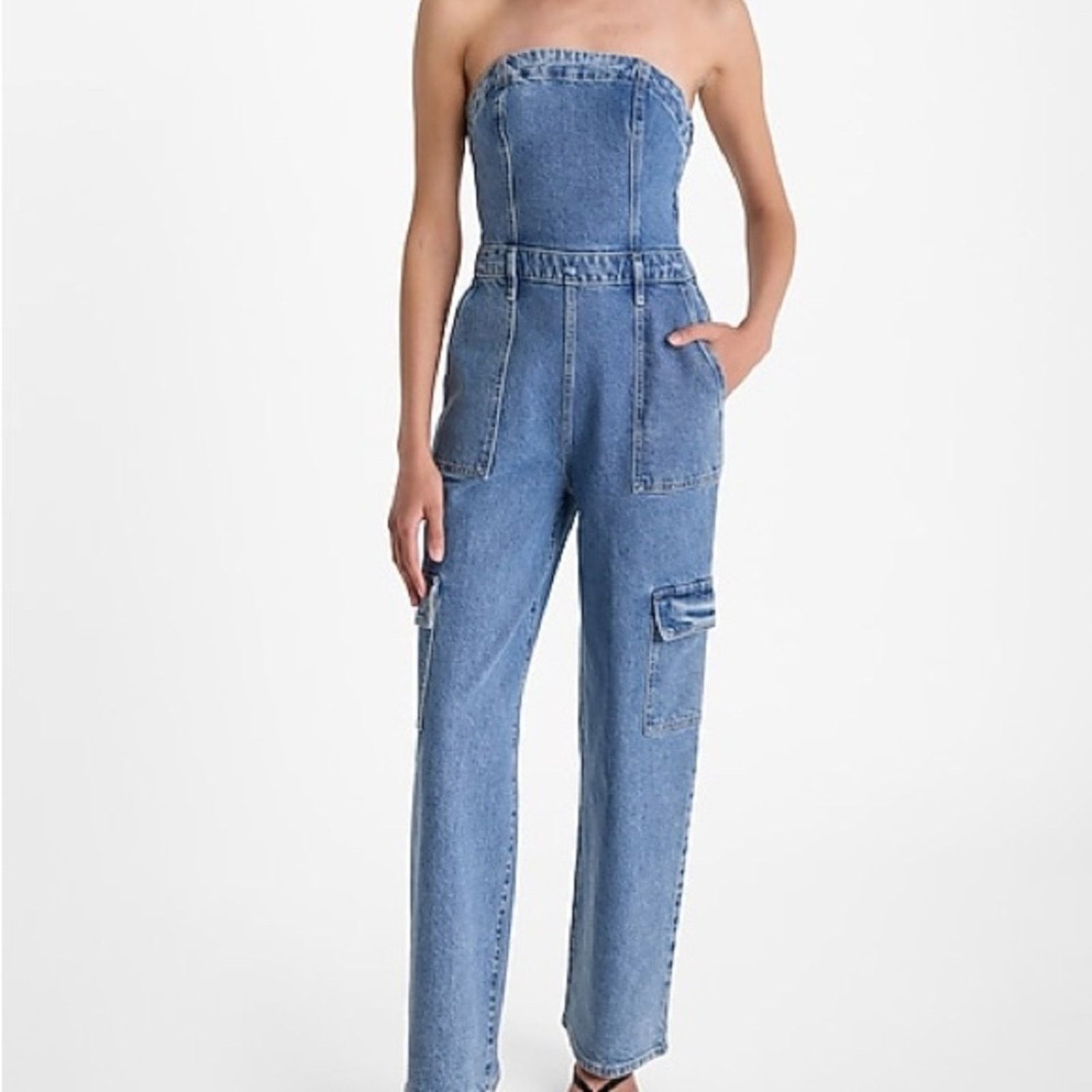 Express Express Strapless Wide Leg Cargo Denim Jumpsuit Womens 12 Size 34" / US 12 / IT 48 - 1 Thumbnail