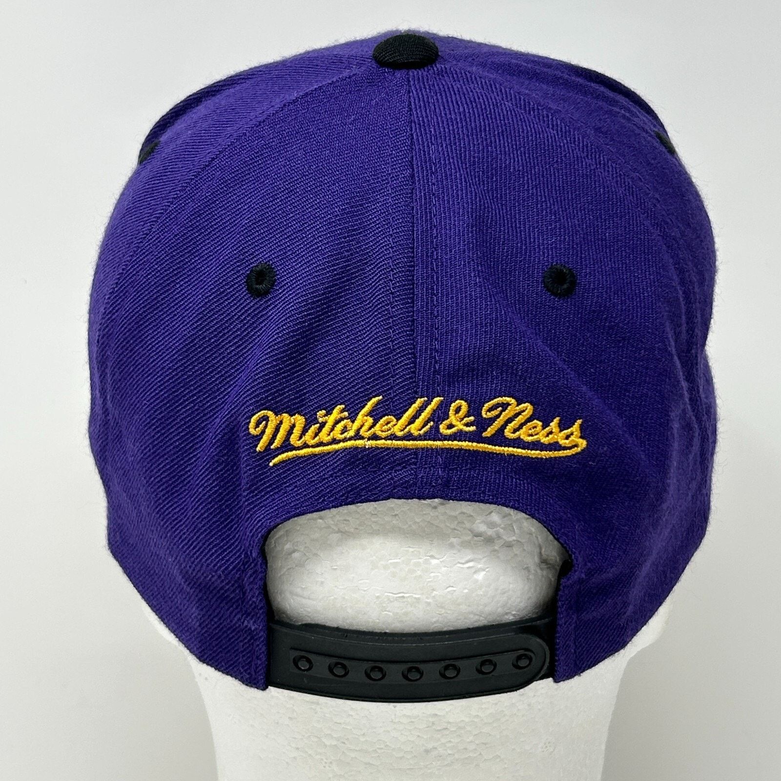 Mitchell & Ness Los Angeles Lakers Hat Baseball Cap Mitchell & Ness Purple Size ONE SIZE - 3 Thumbnail