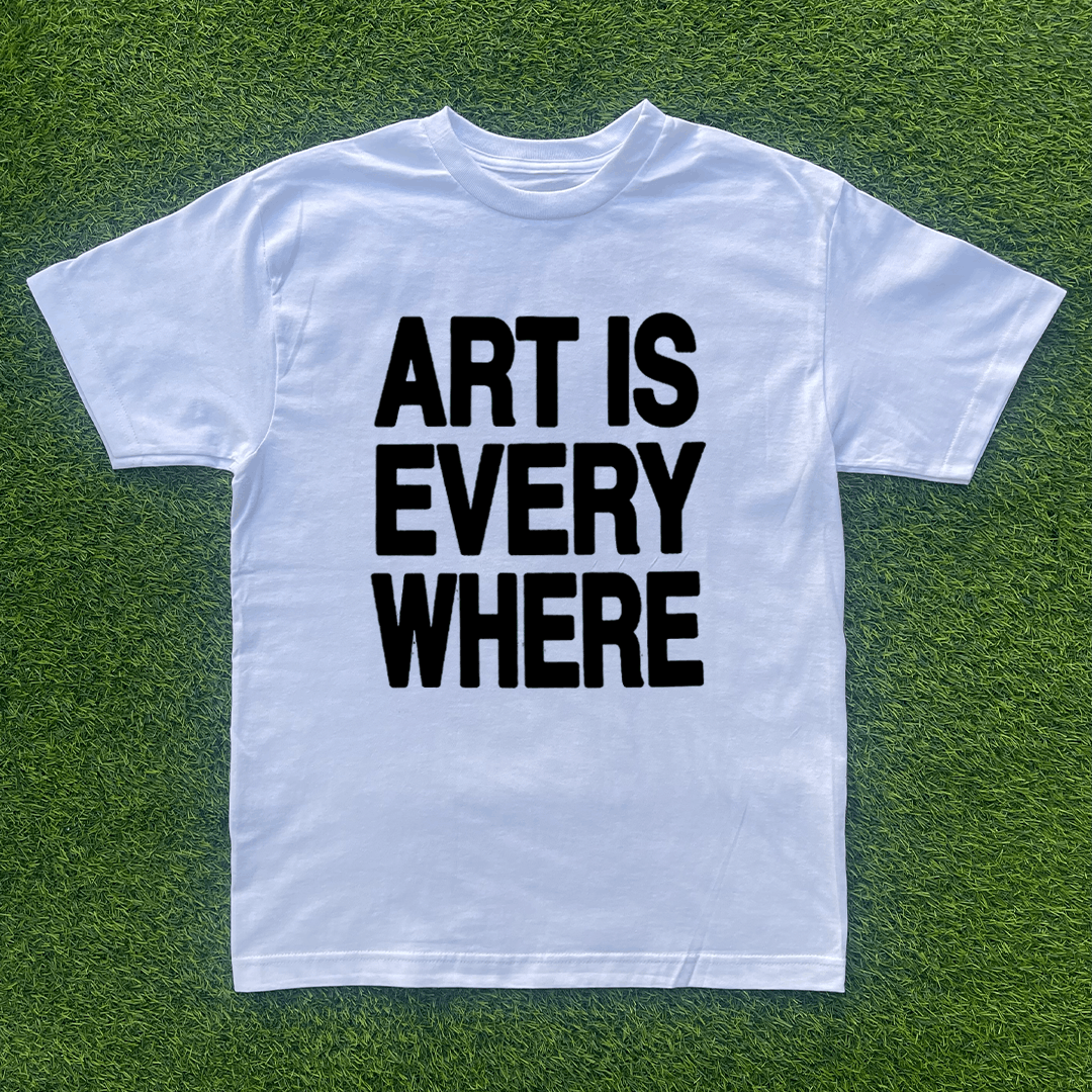 Vintage ART IS EVERYWHERE TSHIRT Size US S / EU 44-46 / 1 - 1 Preview