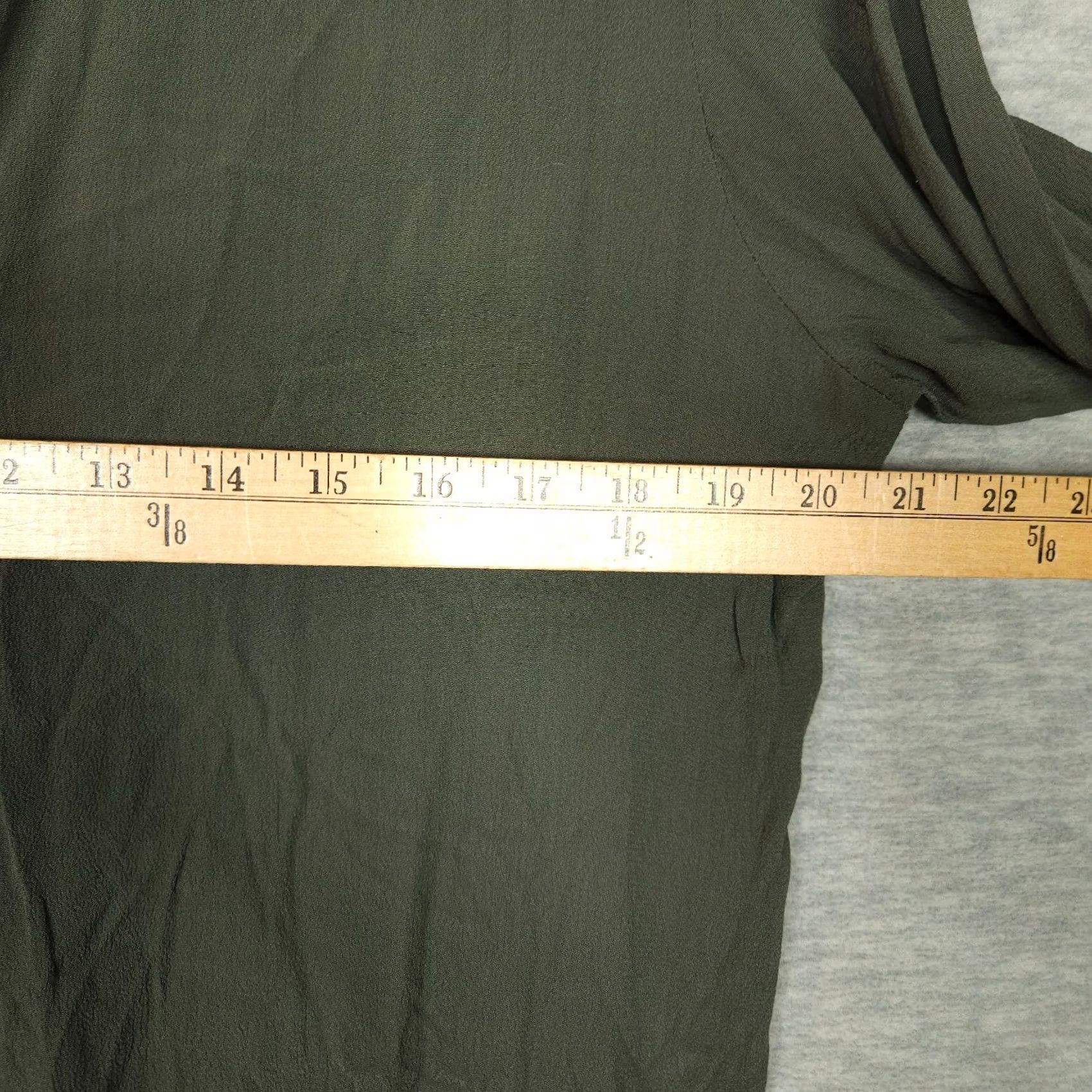 MONROW Monrow Jumpsuit Shirt Dress? (Note: The original title is: "Monrow Women's Button up Long Sleeve Olive Green Jumpsuit Size L".) Size L / US 10 / IT 46 - 7 Thumbnail