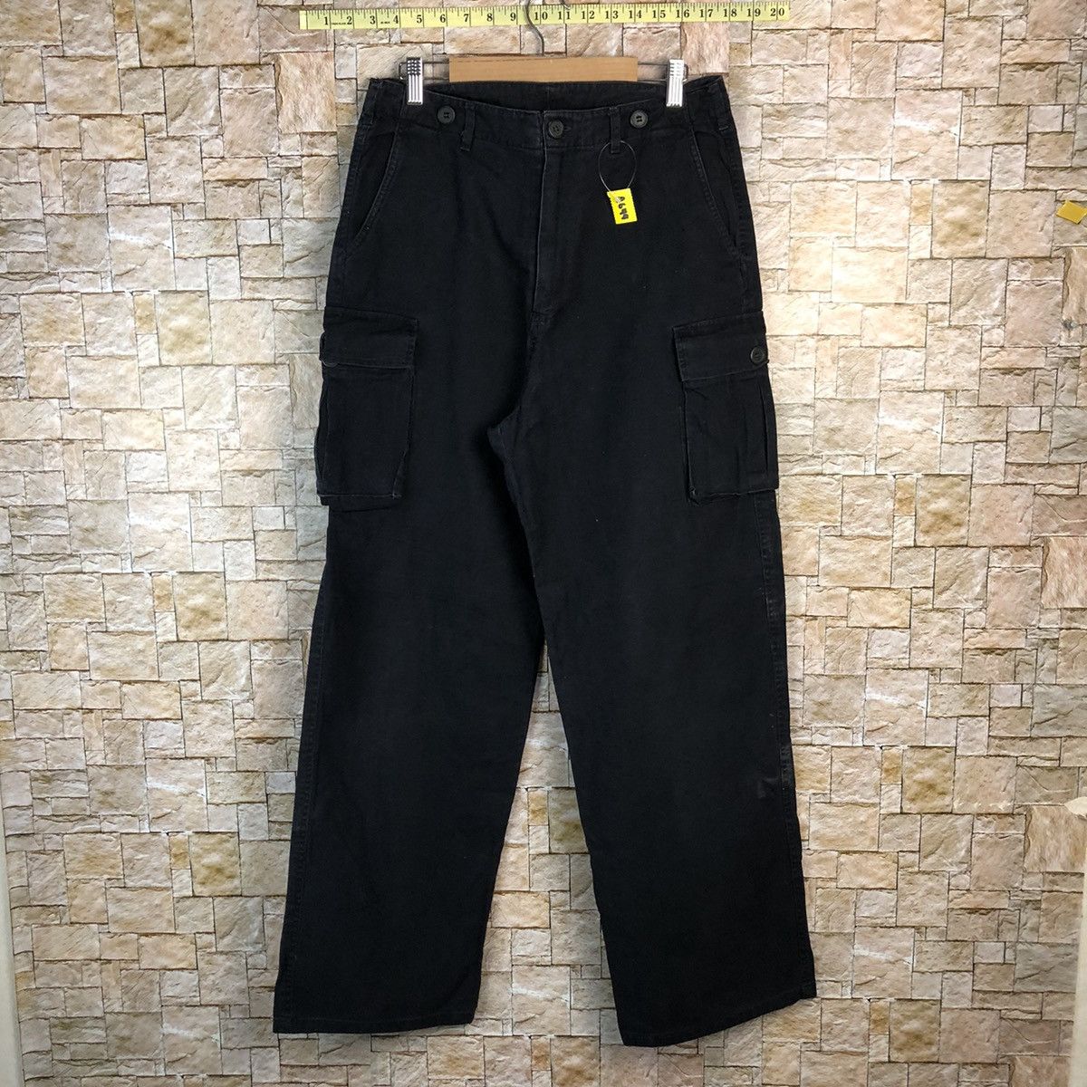 Japanese Brand Japanese Brand Black Cargo Multipocket Pants #A644 Size US 28 / EU 44 - 1 Thumbnail