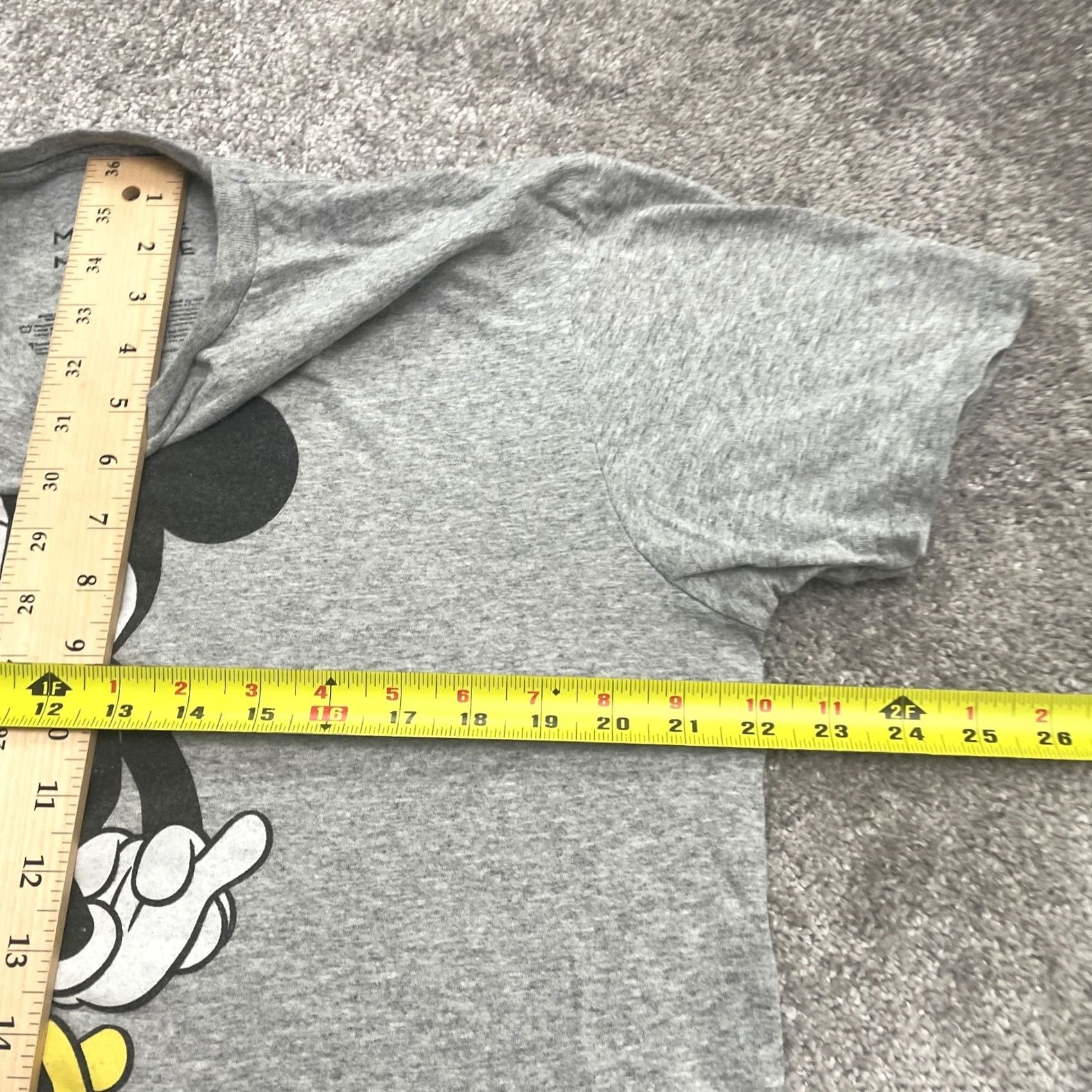 Disney Disney Minnie Mouse Graphic T-Shirt Women Large Gray Crew Neck Casual Cotton Tee Size L / US 10 / IT 46 - 7 Thumbnail