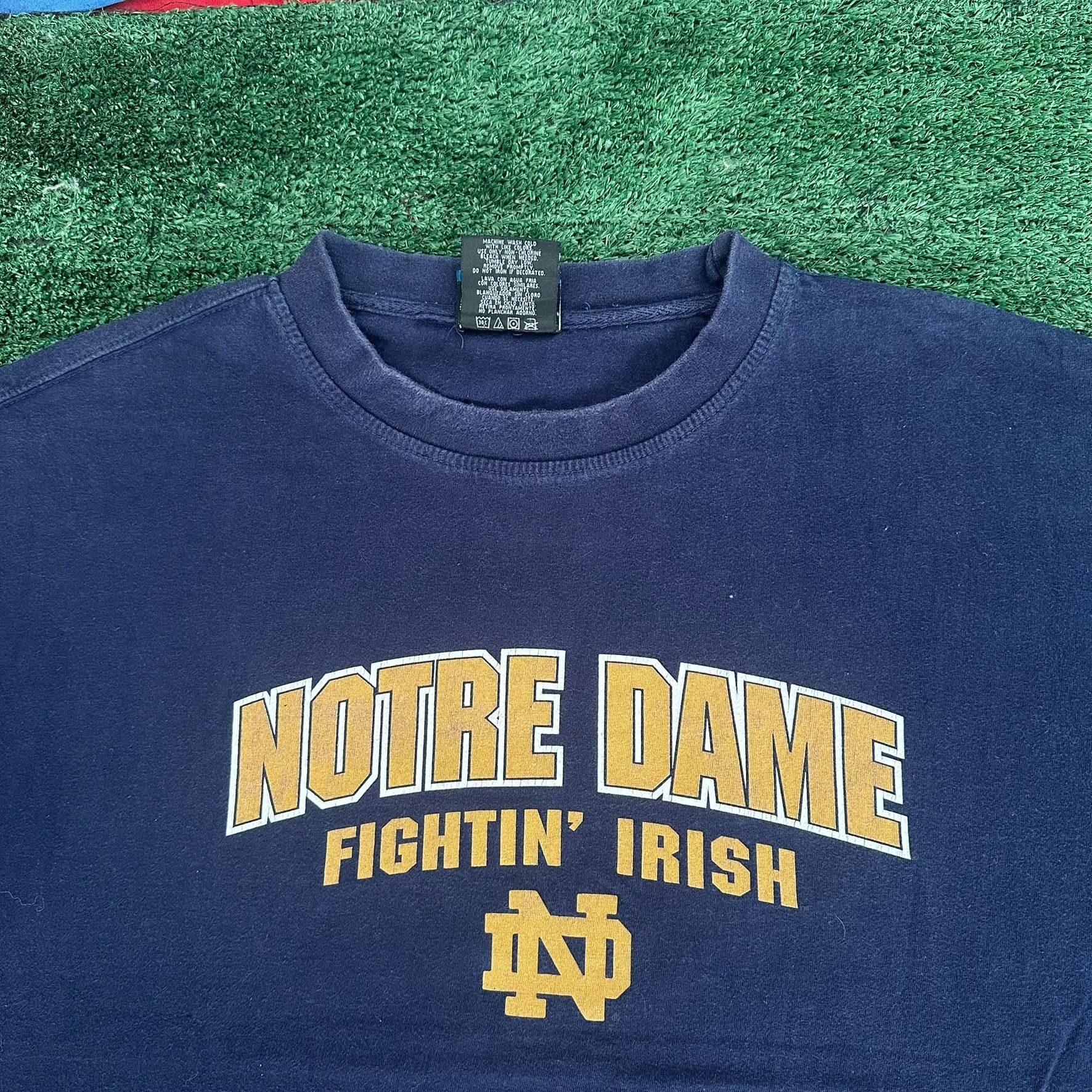 NCAA Vintage Y2K NCAA Notre Dame Fighting Irish T-Shirt Navy XL S Size US XL / EU 56 / 4 - 3 Thumbnail