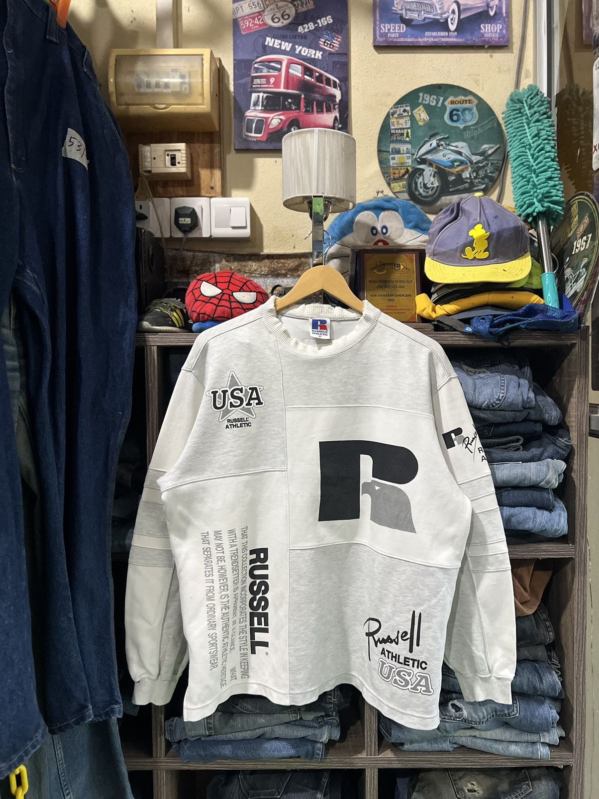 🔥Vintage Distressed Russell Athletic Crewneck Sweatshirt