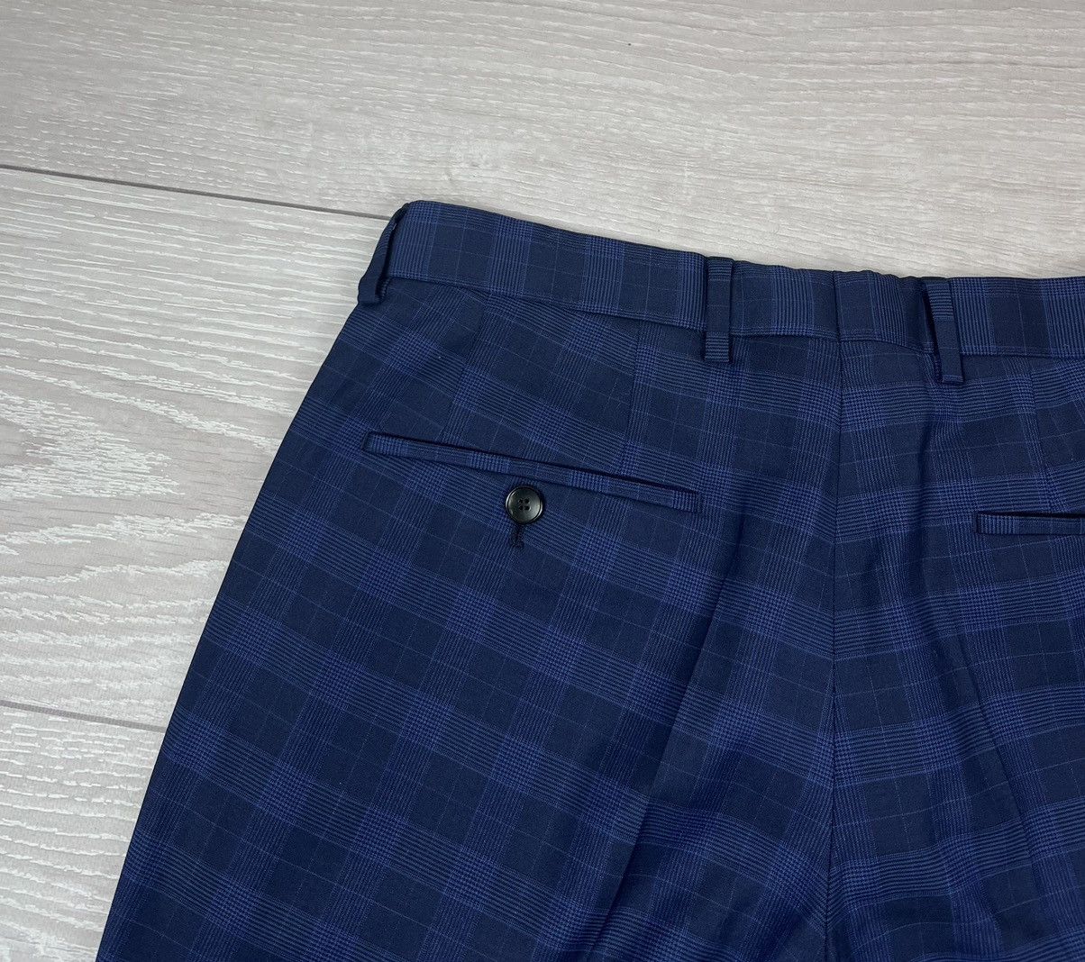 Hugo Boss Hugo Boss Wool/Silk Plaid Blue Two Buttons Suit Blazer Pants Size 36R - 25 Thumbnail