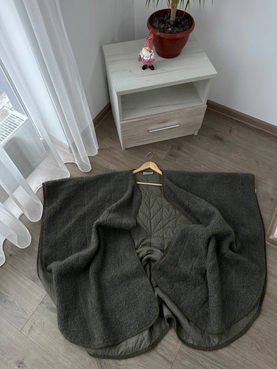 Escada × Vintage Vintage Escada Poncho Green Wool Mohair Big Logo Cardigan Size L / US 10 / IT 46 - 5 Thumbnail