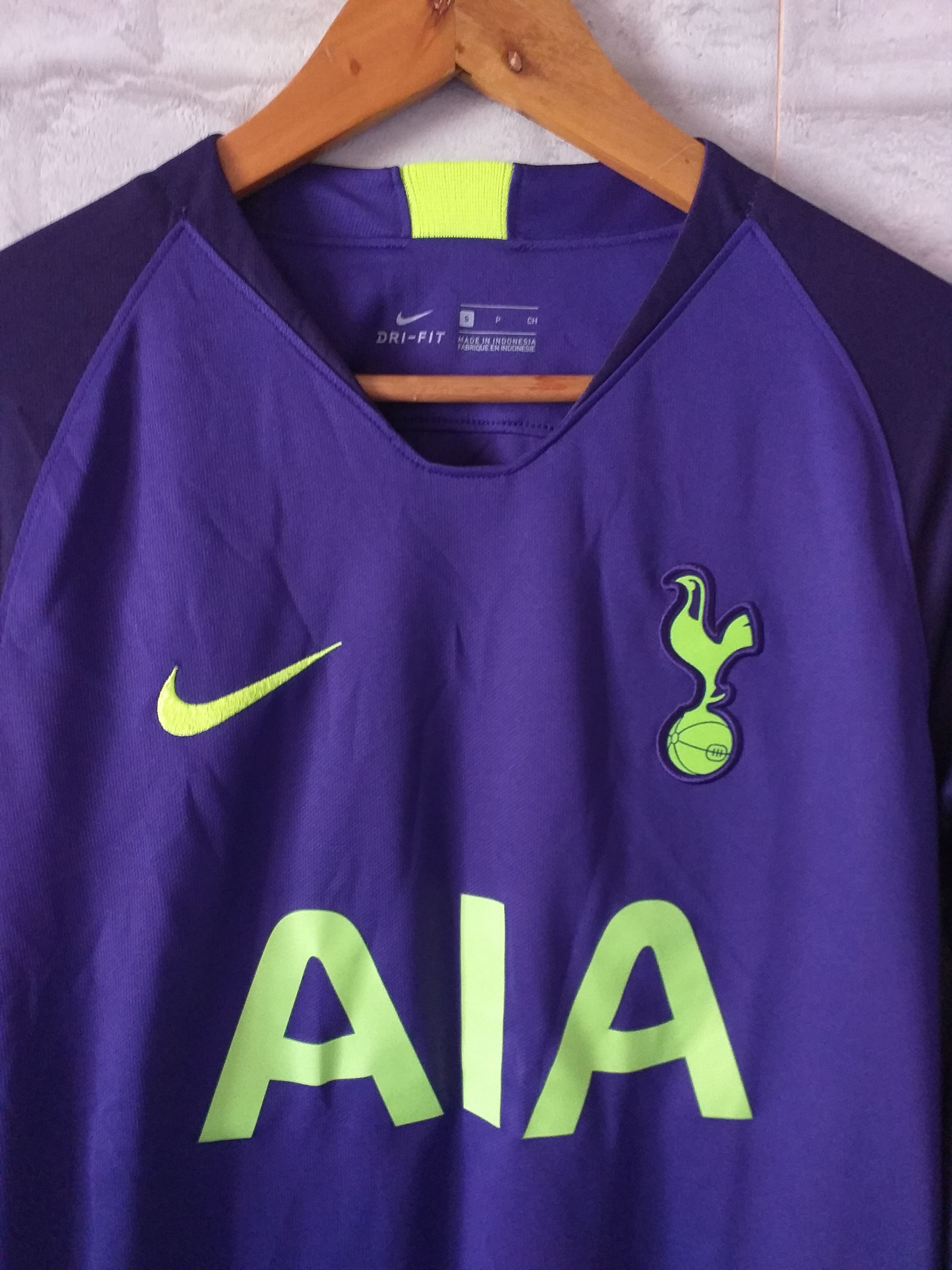 Nike Tottenham Hotspur Nike 2018/2019 Goalkeeper Shirt Jersey Size US S / EU 44-46 / 1 - 4 Thumbnail
