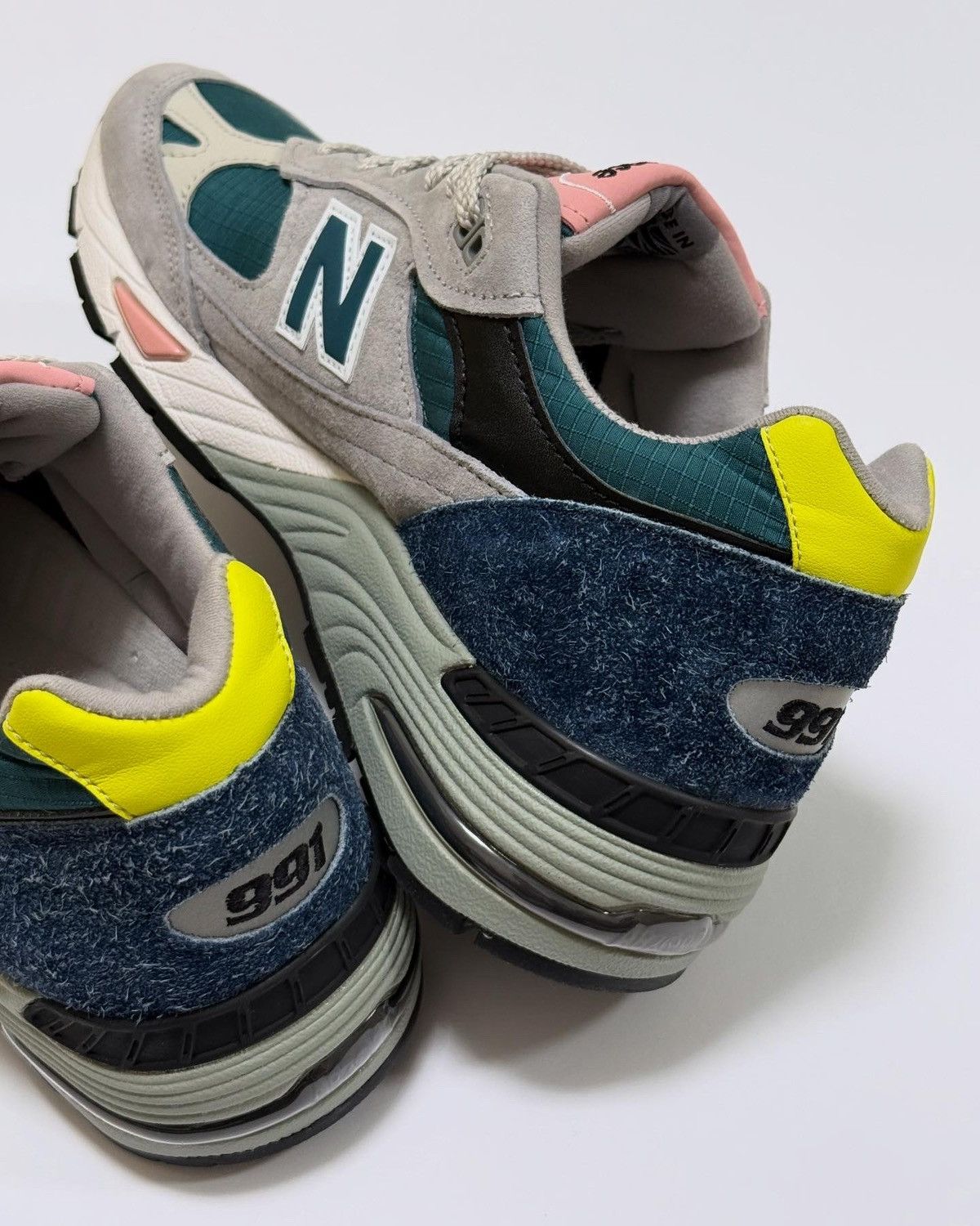 New Balance NEW BALANCE 991 MADE IN ENGLAND 'PACIFIC MAJOLICA BLUE’ Size US 8.5 / EU 41-42 - 9 Thumbnail