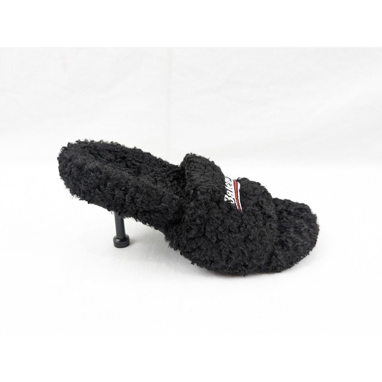 Balenciaga o1rshd1 Furry Sandals M80 in Black/White/Red Size US 10 / IT 40 - 1 Thumbnail