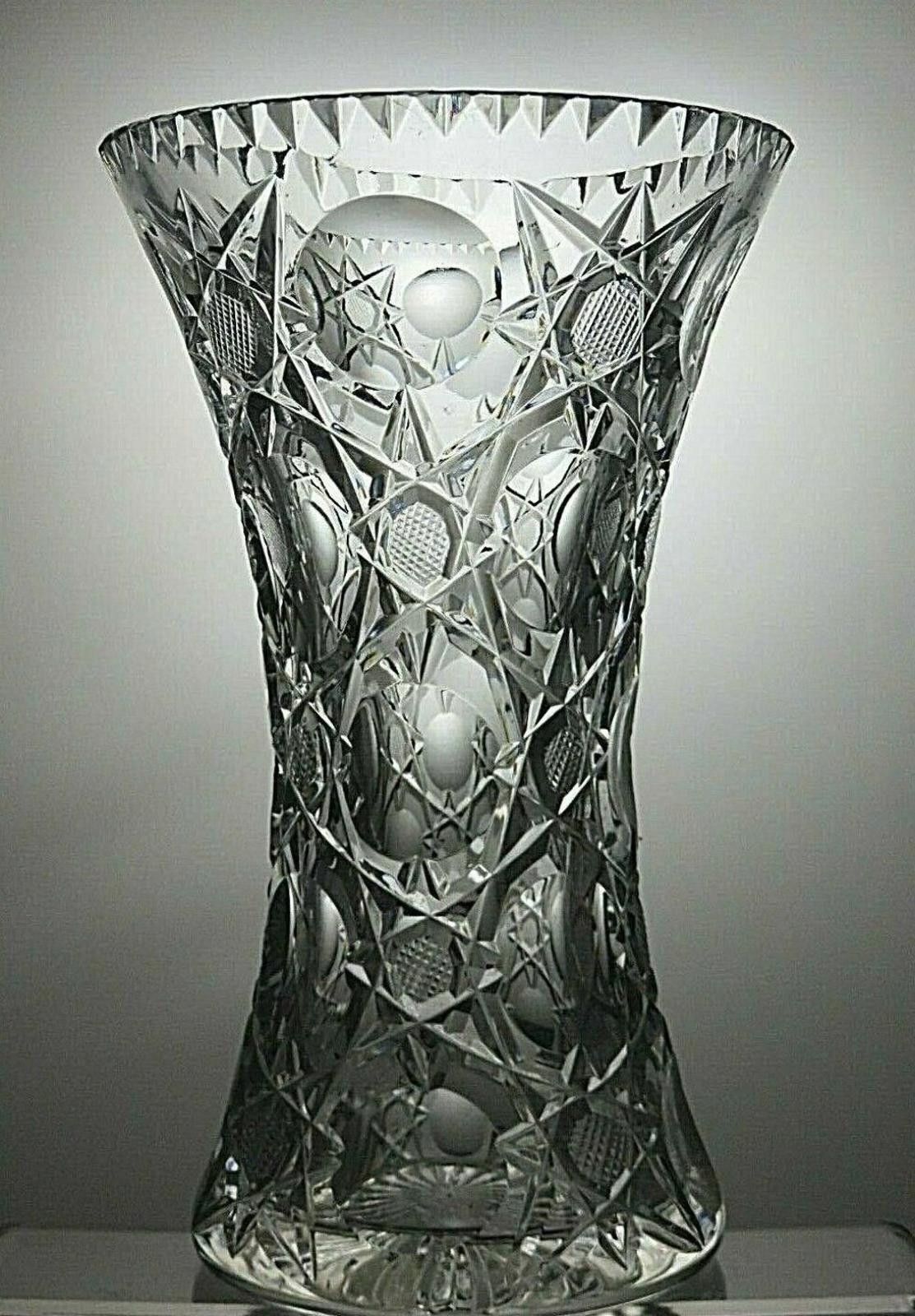 The Unbranded Brand Stevens and Williams Constellation Cut Crystal Vase 10" Size ONE SIZE - 3 Thumbnail