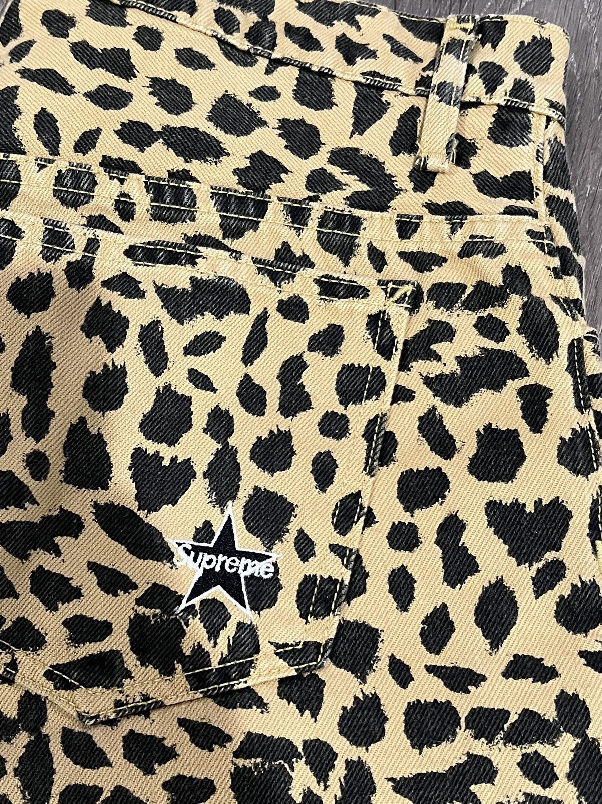 Supreme Supreme Washed Denim Shorts Leopard RARE Size US 30 / EU 46 - 3 Thumbnail