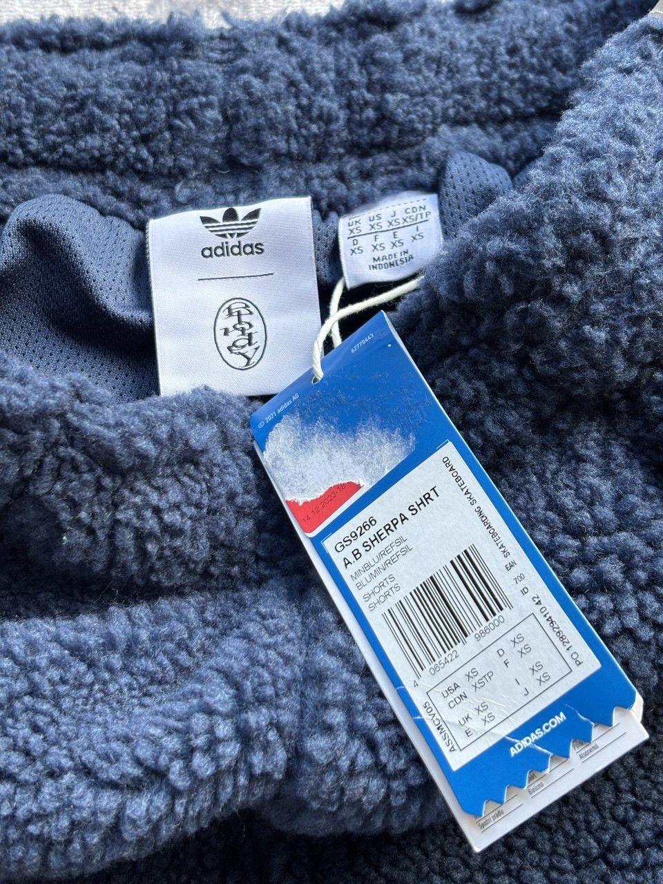 Adidas Navy Blondey McCoy Adidas Sherpa Shorts Size US 28 / EU 44 - 5 Thumbnail