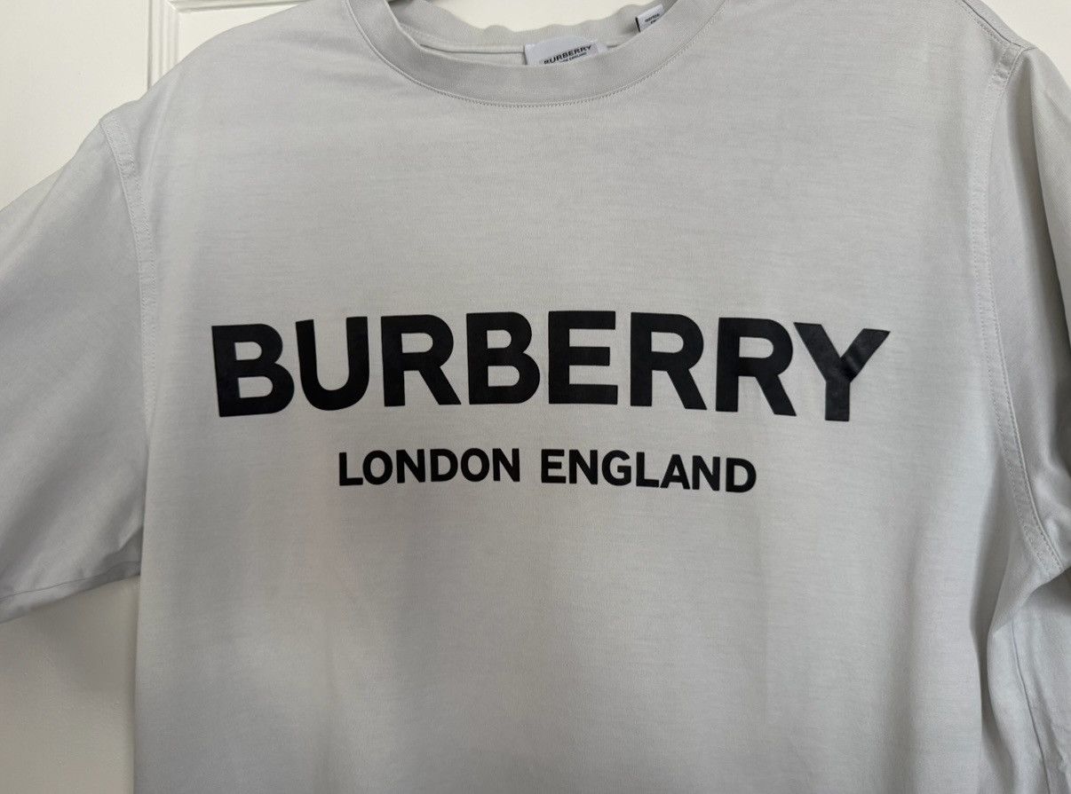 Burberry London England Letchford Logo T Shirt size Small