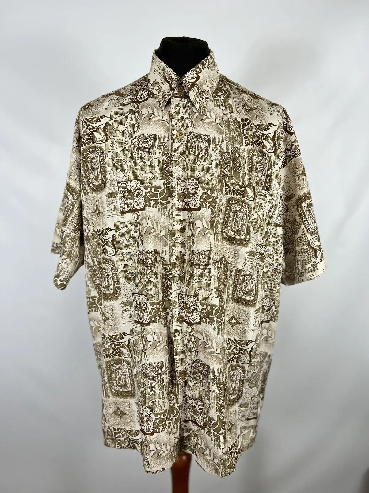 Vintage Vintage 90’s Thai Silk crazy Hawaiian shirt Size US XXL / EU 58 / 5 - 1 Thumbnail