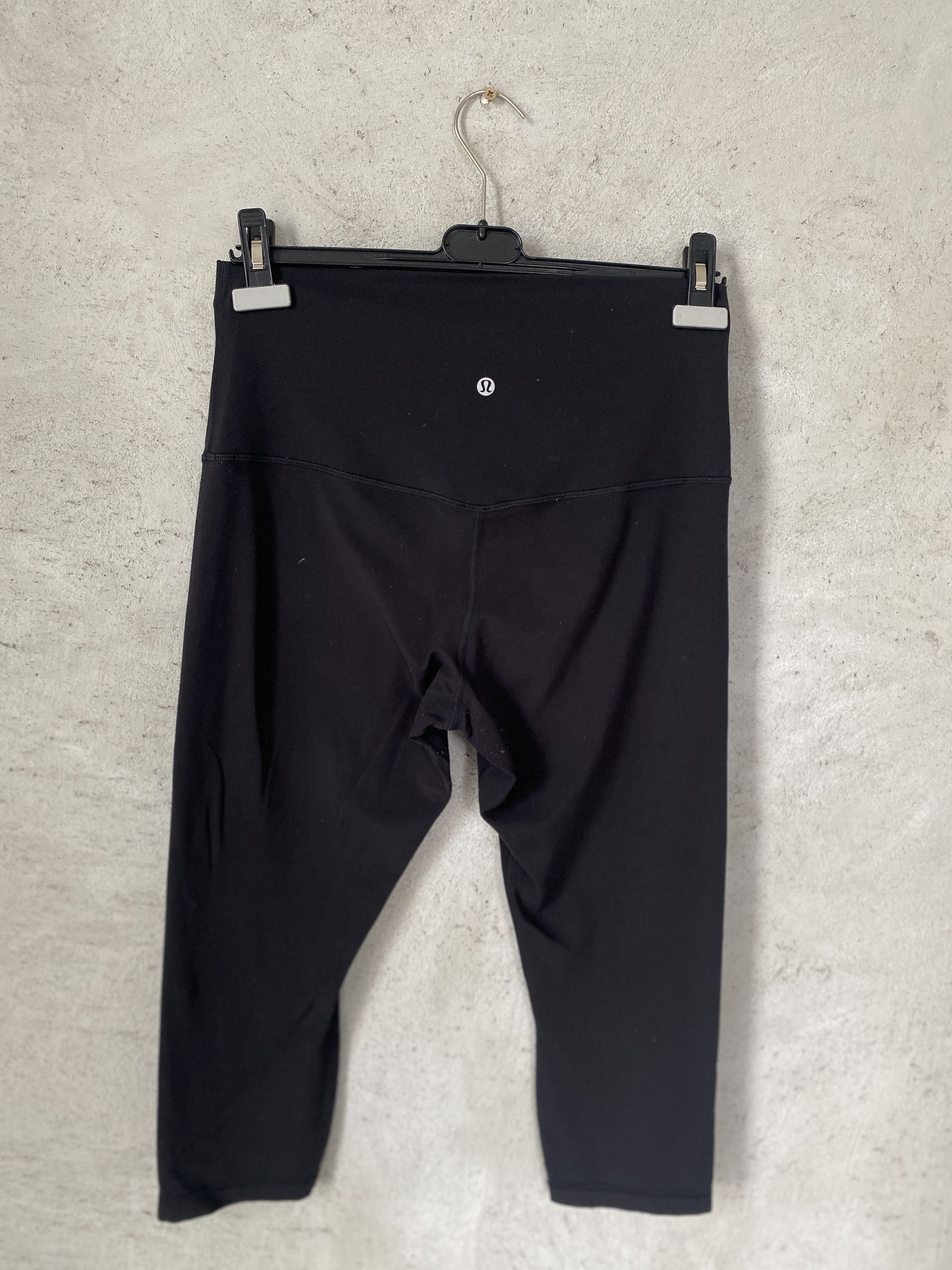 Lululemon Lululemon capri leggings sport casual Size 28" / US 6 / IT 42 - 1 Thumbnail