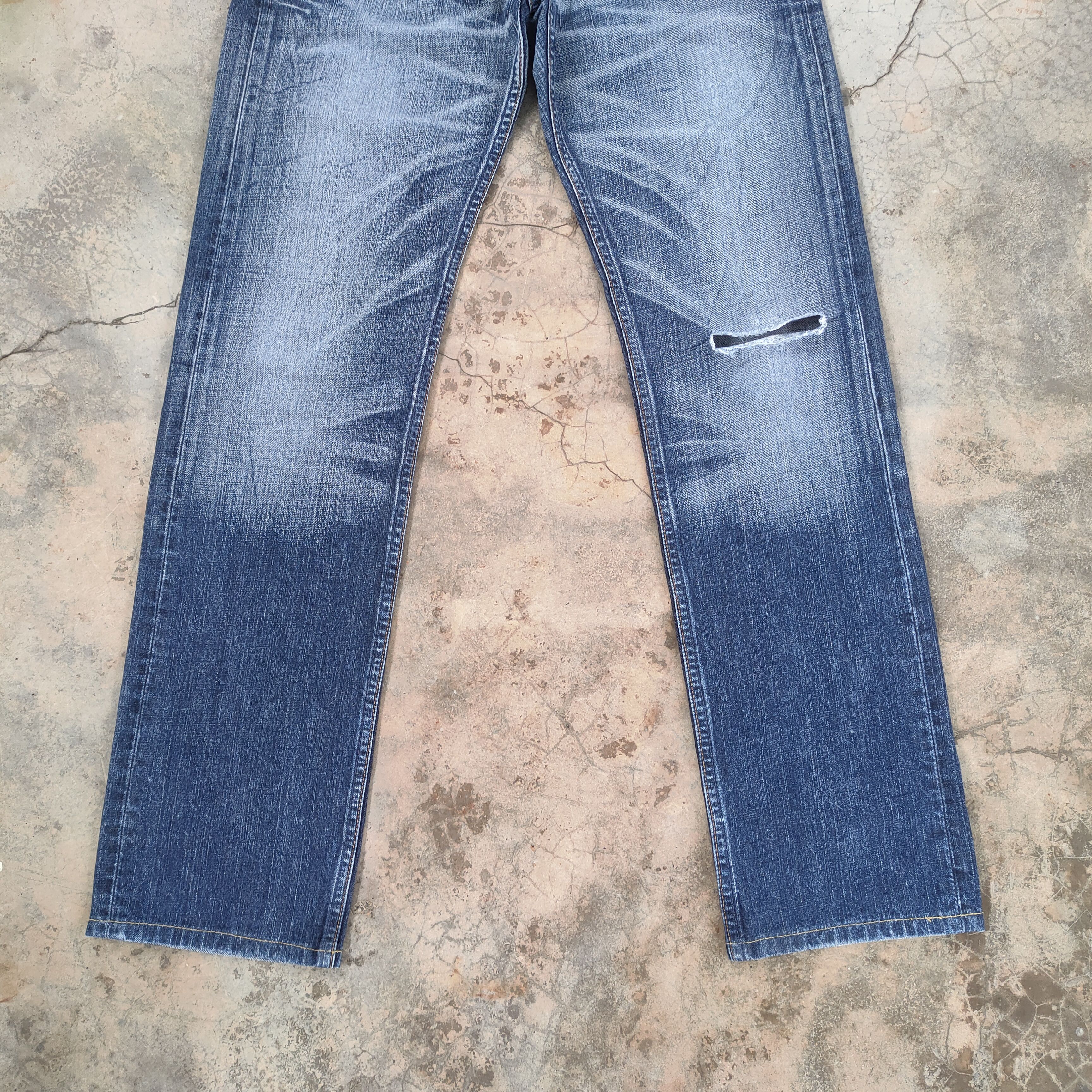 Levi's Vintage Clothing VINTAGE LEVI'S 505 FADED RIPPED DISTRESSED JEANS PANTS W32 Size US 32 / EU 48 - 4 Thumbnail
