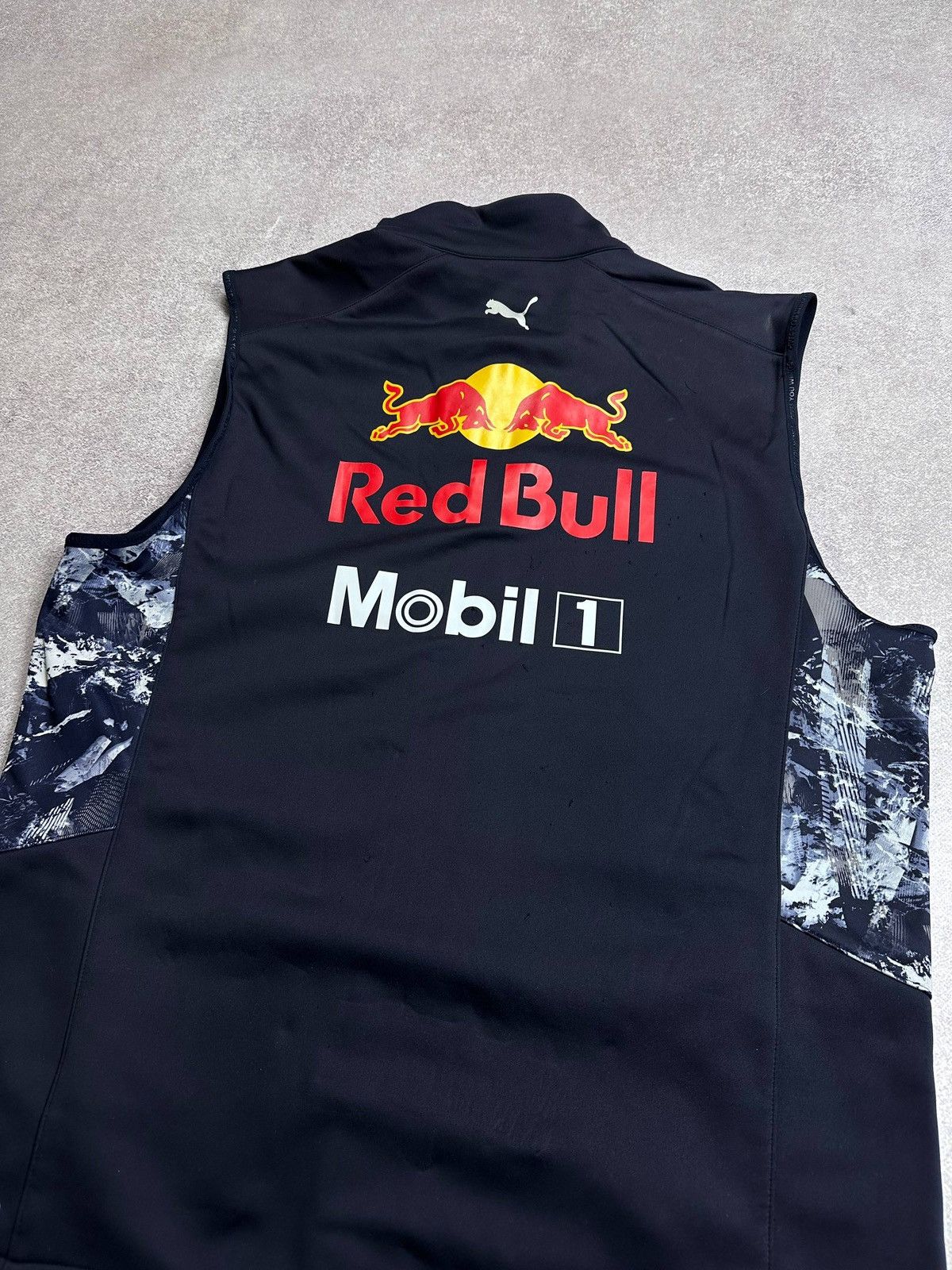 Puma × Red Bull Red Bull Racing F-1 Puma Racing Vest Rare L Size US L / EU 52-54 / 3 - 5 Thumbnail