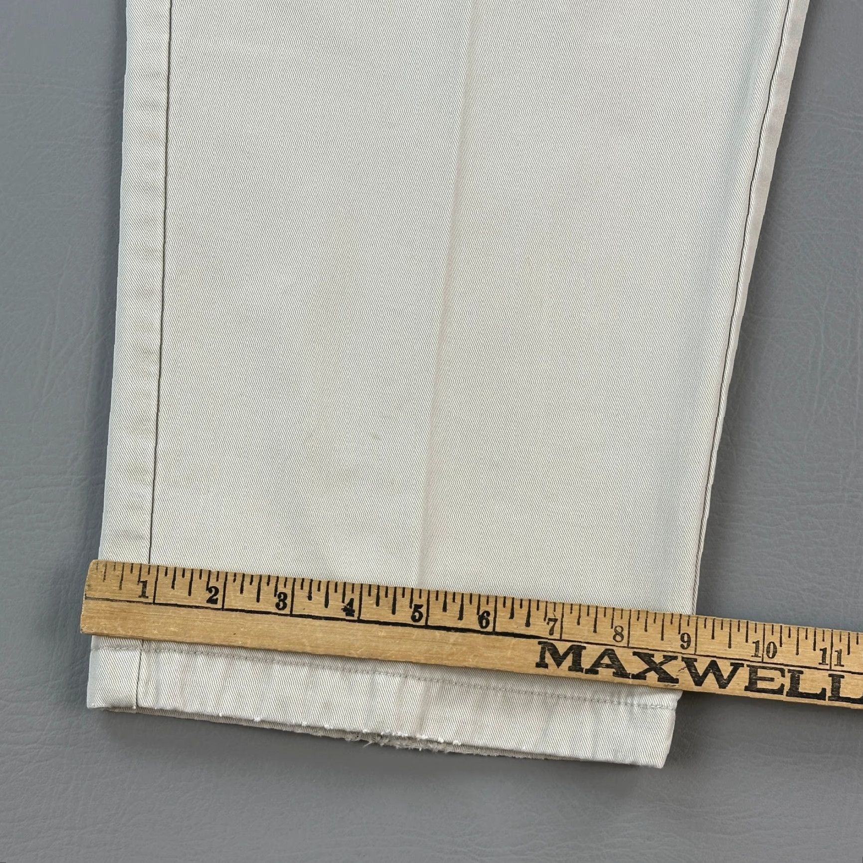 Vintage VINTAGE LL Bean Pants Mens 37x32 37x31 Double L Flannel Lined Pleated Comfort Waist Chino Beige Regular Mens Size US 37 - 5 Thumbnail