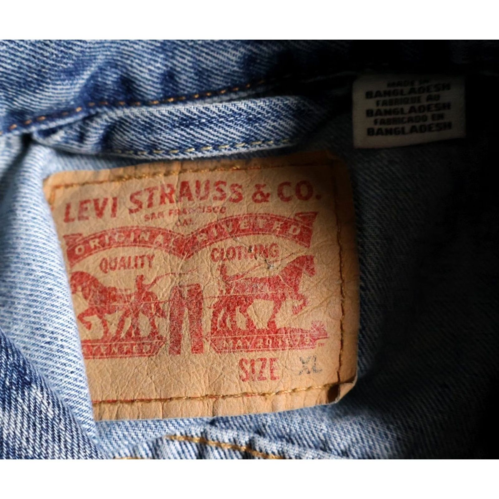 Levi's VINTAGE Levi's Trucker Jacket Denim Classic Retro 72334 XL Men Blue Jeans Jacket Ladies? Mens Size US XL / EU 56 / 4 - 3 Thumbnail