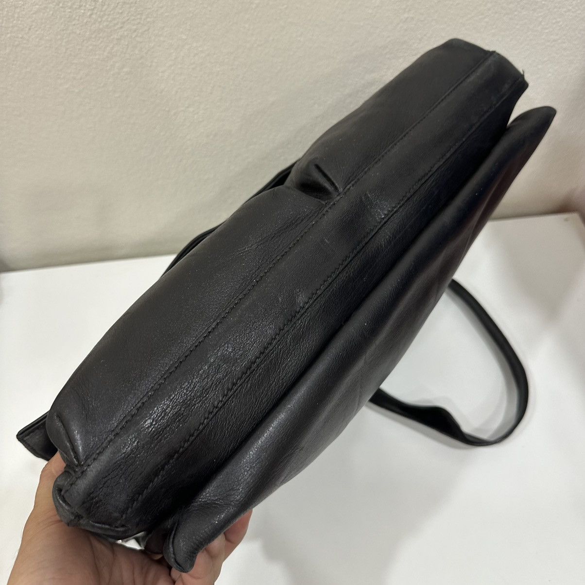 Gucci GUCCI BLACK LEATHER MESENGGER BAG 22 Size ONE SIZE - 10 Thumbnail