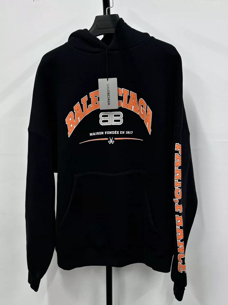 Balenciaga Balenciaga Alphabetic printed hooded pullover long sleeve Size US L / EU 52-54 / 3 - 1 Thumbnail