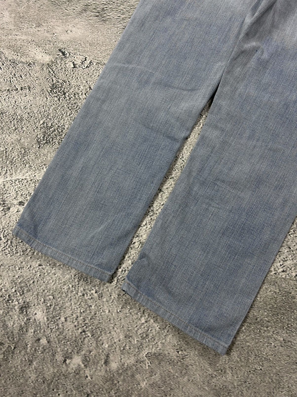 True Religion True Religion Rocco jeans vintage denim pants slim baby blue Size US 32 / EU 48 - 6 Thumbnail