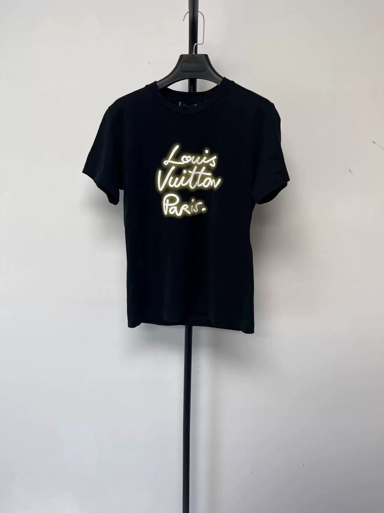Louis Vuitton louis vuitton black cotton t-shirt for women Size XS / US 0-2 / IT 36-38 - 1 Thumbnail