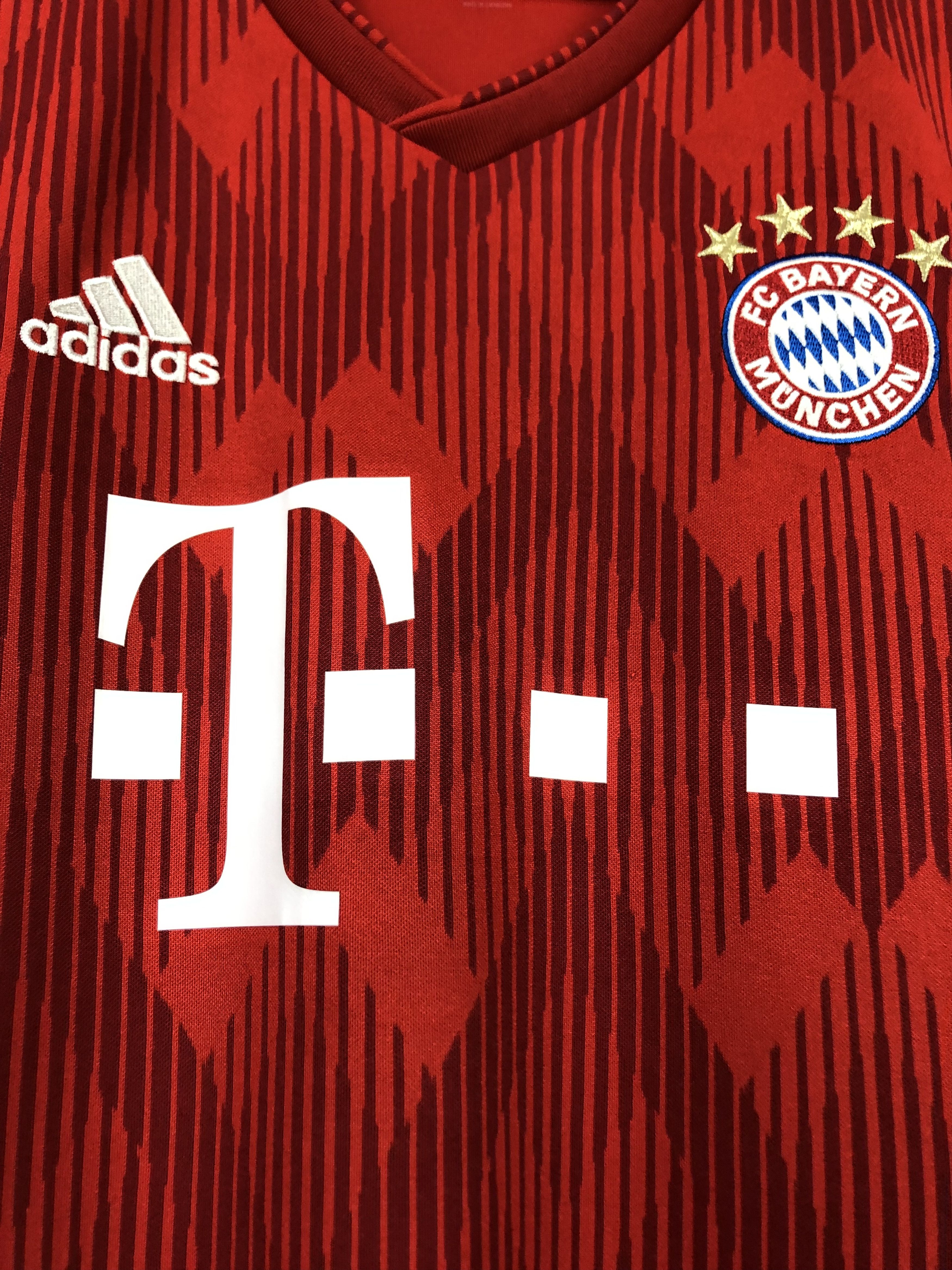 Adidas Bayern Munich football shirt 2018 Soccer #10 Robben Jersey Size US L / EU 52-54 / 3 - 7 Thumbnail