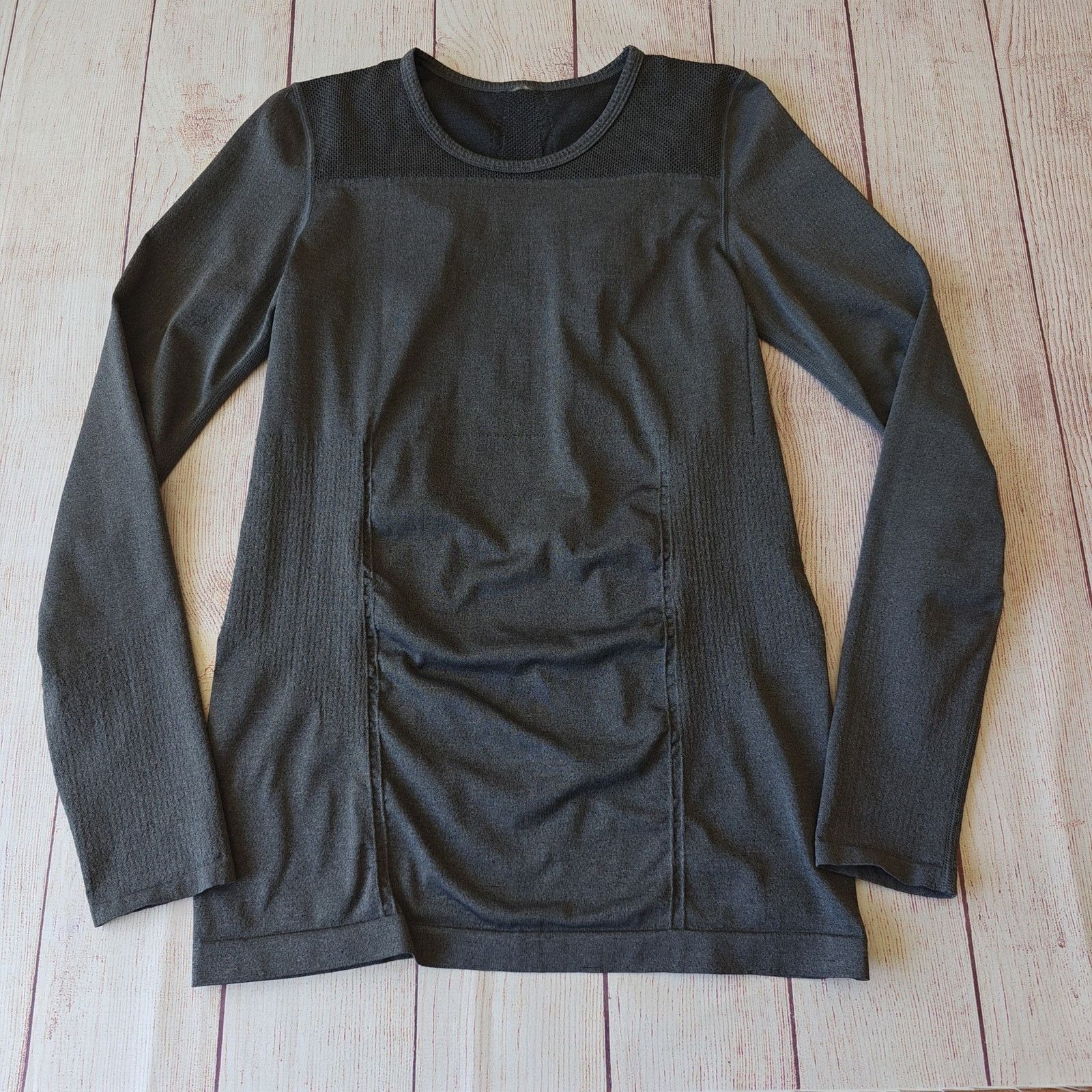 Fabletics Fabletics Eureka Fitted Seamless Crew Neck Top sz L Size L / US 10 / IT 46 - 4 Thumbnail