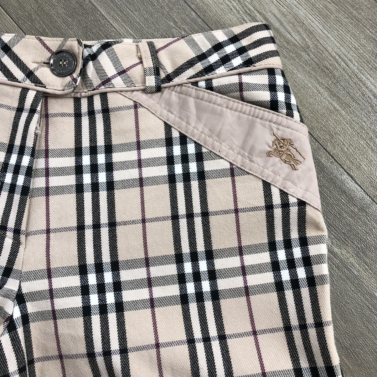 Burberry Vintage Burberry London Blue Label Nova Check Flated Pants Size US 27 - 6 Thumbnail