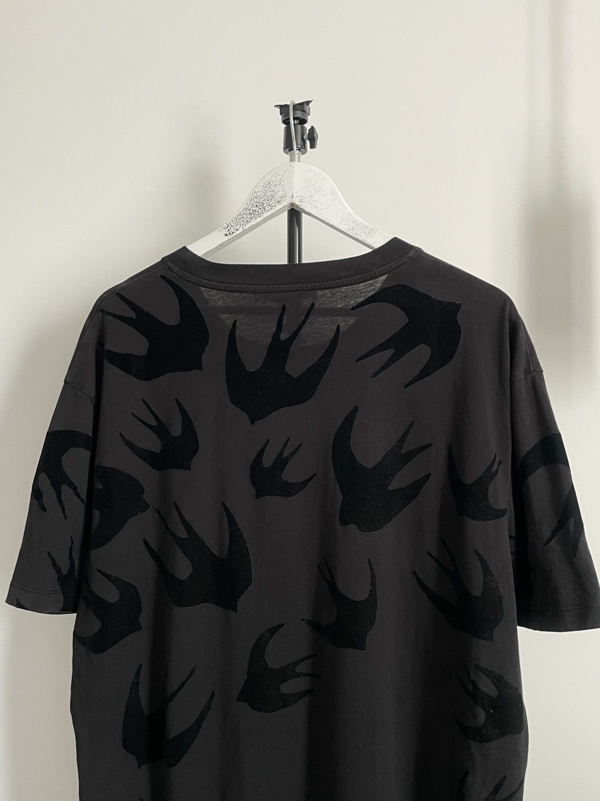 Alexander McQueen McQ Alexander McQueen Swallow Black T-Shirt RARE Size US XL / EU 56 / 4 - 5 Thumbnail