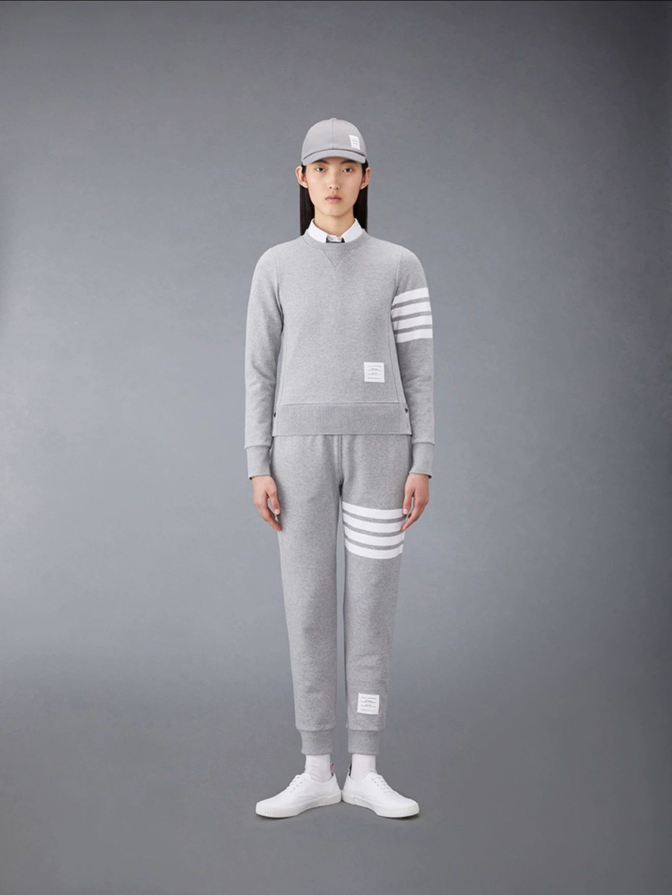 Thom Browne Thom Browne Women's 4-Bar Light Gray Sweatshirt Size40 Size S / US 4 / IT 40 - 9 Thumbnail