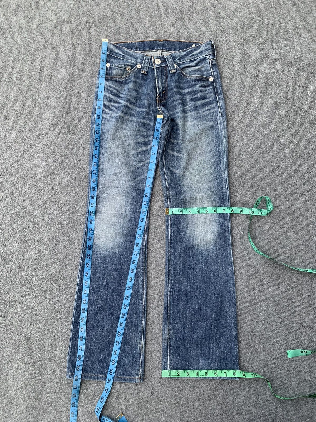 Flare Levi\