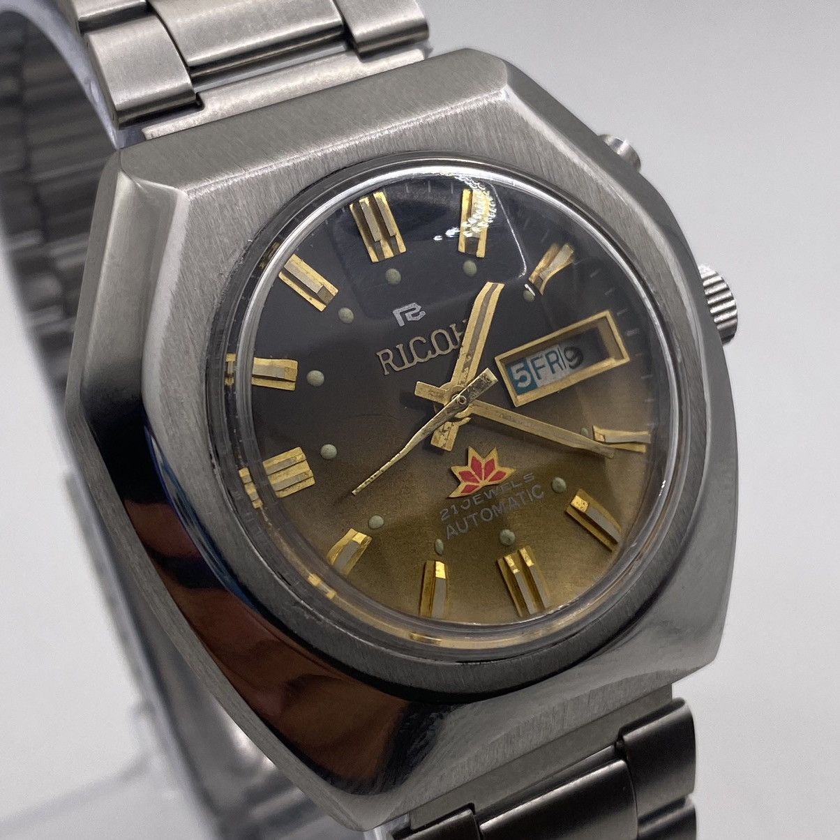 Vintage Vintage Ricoh Automatic Men’s Wristwatch Size 38 - 1 Thumbnail