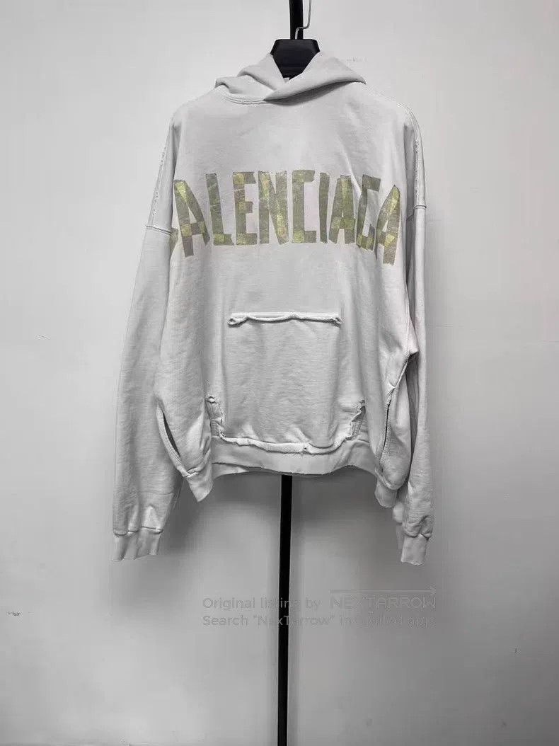 Balenciaga Balenciaga Ripped Letter Printed Hooded Sweatshirt Size US M / EU 48-50 / 2 - 1 Thumbnail