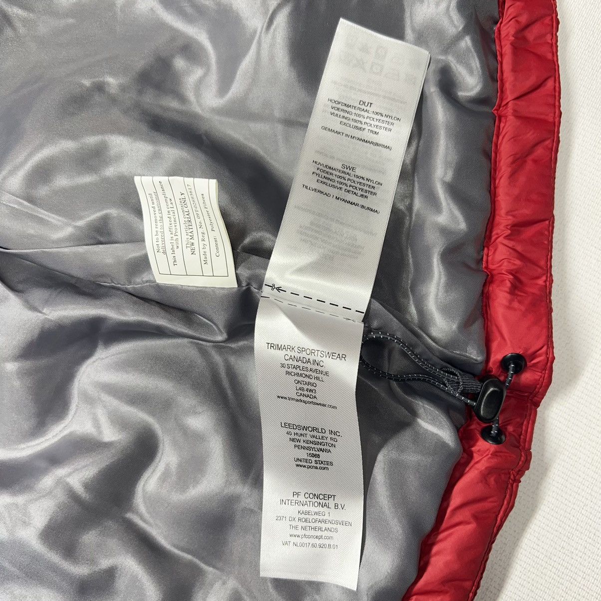 Japanese Brand NEW Toyota Jacket Red Puffer Full Zip Coat Olympics Promo Size US M / EU 48-50 / 2 - 16 Thumbnail