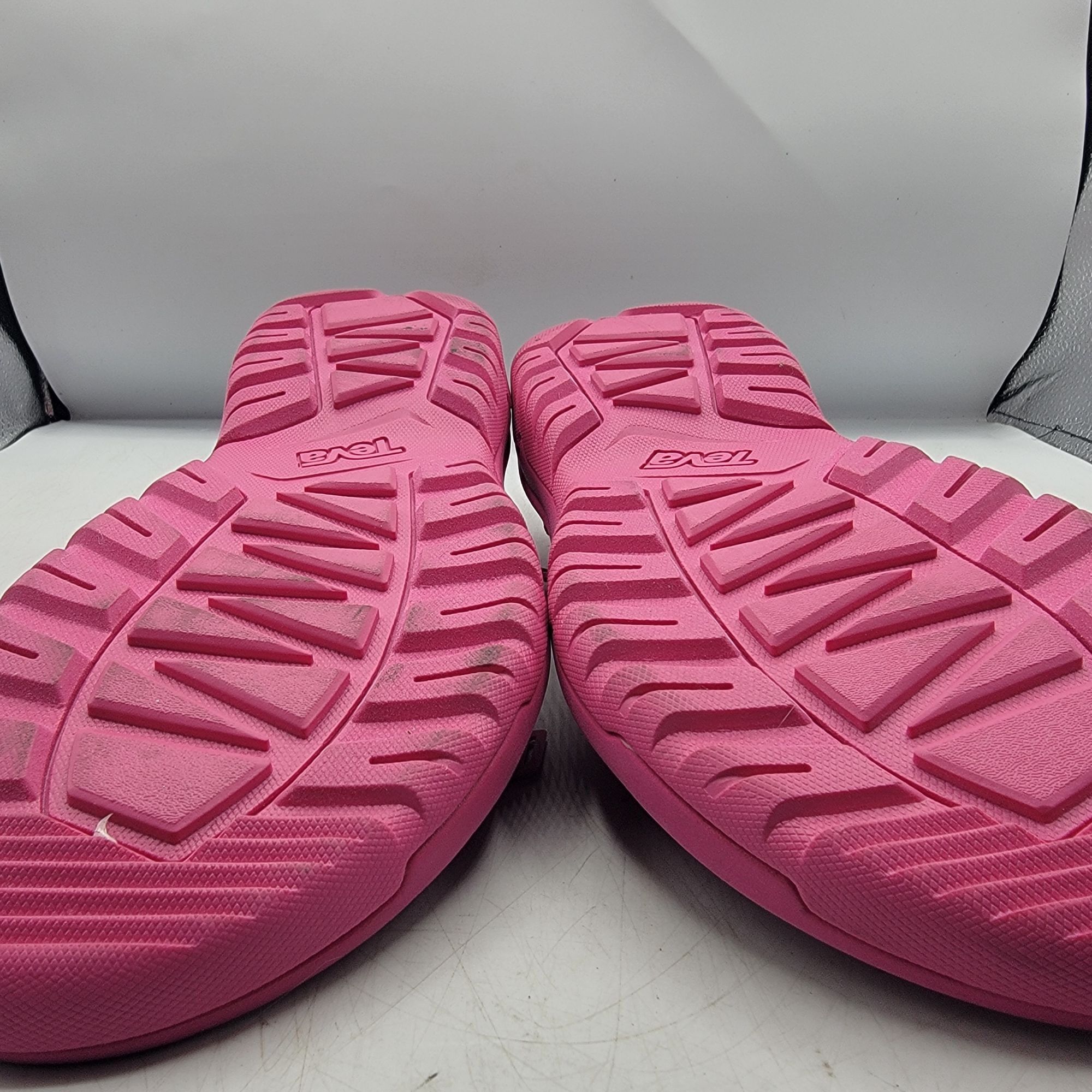 Teva Teva Hurricane Verge Womens 13 Hot Pink Sandals Beach Summer Size US 12 / IT 42 - 11 Thumbnail