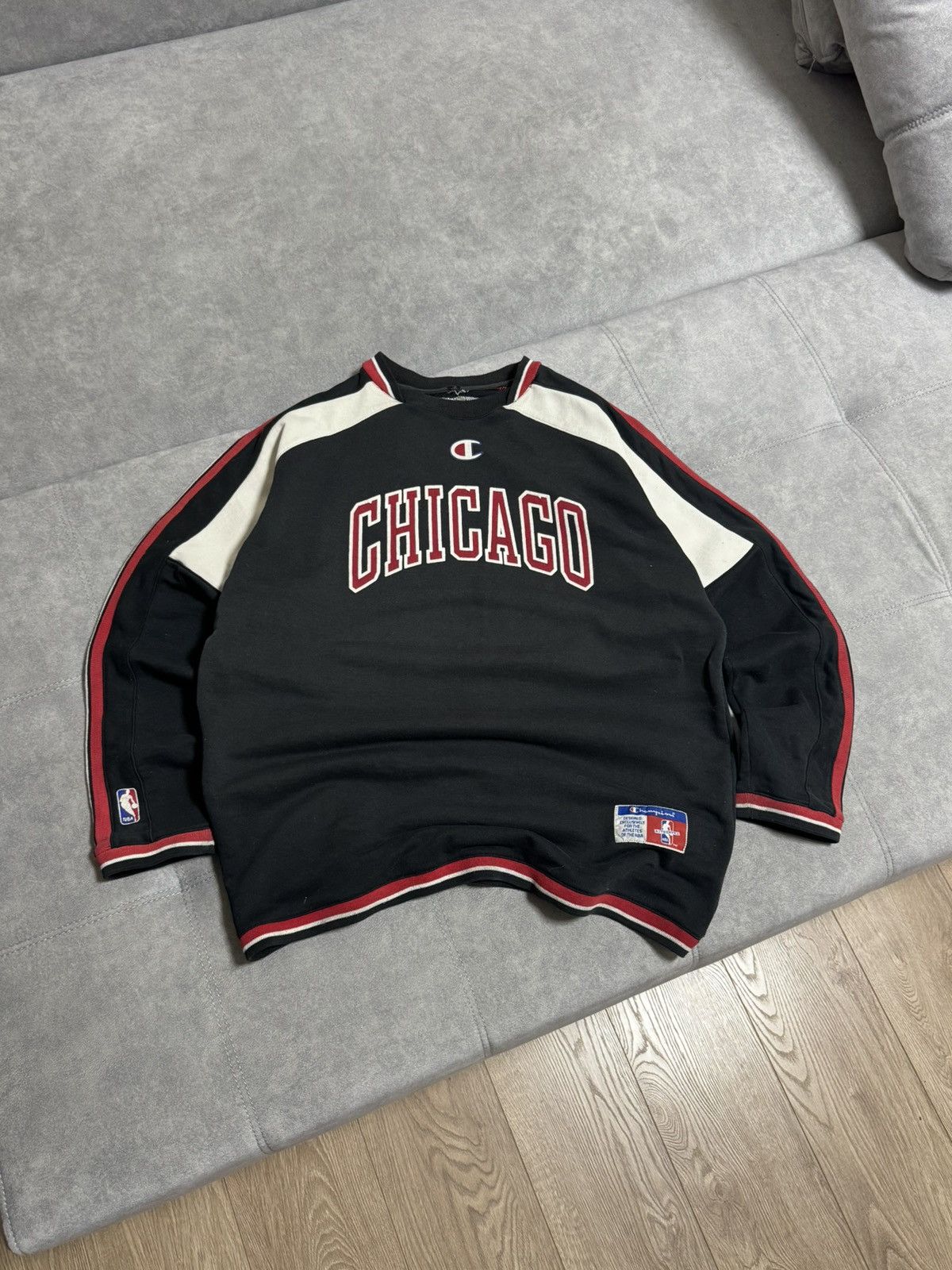 Champion Rare Vintage Chicago Bulls Champion NBA 90s Men’s Sweatshirt Size US L / EU 52-54 / 3 - 3 Thumbnail