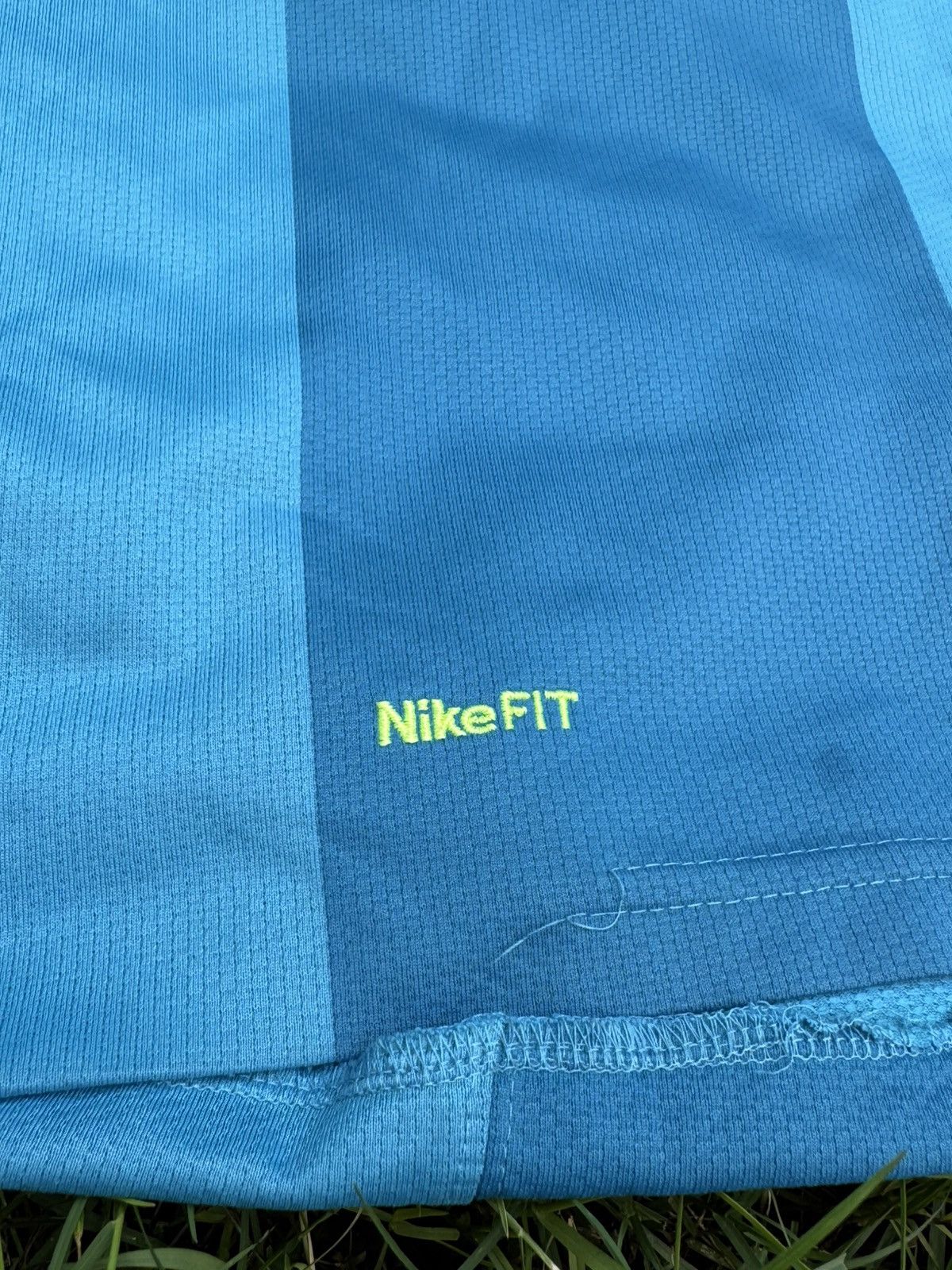 Nike T-shirt Barcelona Away Football Shirt Jersey 2007 2008 Nike Size US L / EU 52-54 / 3 - 7 Thumbnail