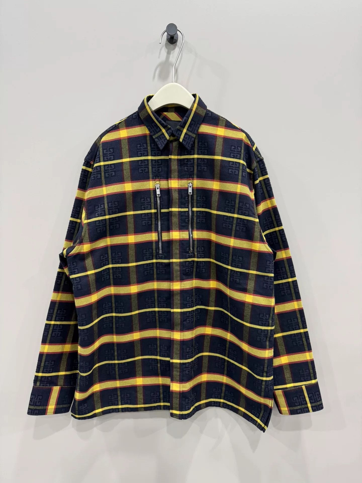 Givenchy Givenchy 4G Print Shirt Jacket Size M / US 6-8 / IT 42-44 - 1 Thumbnail