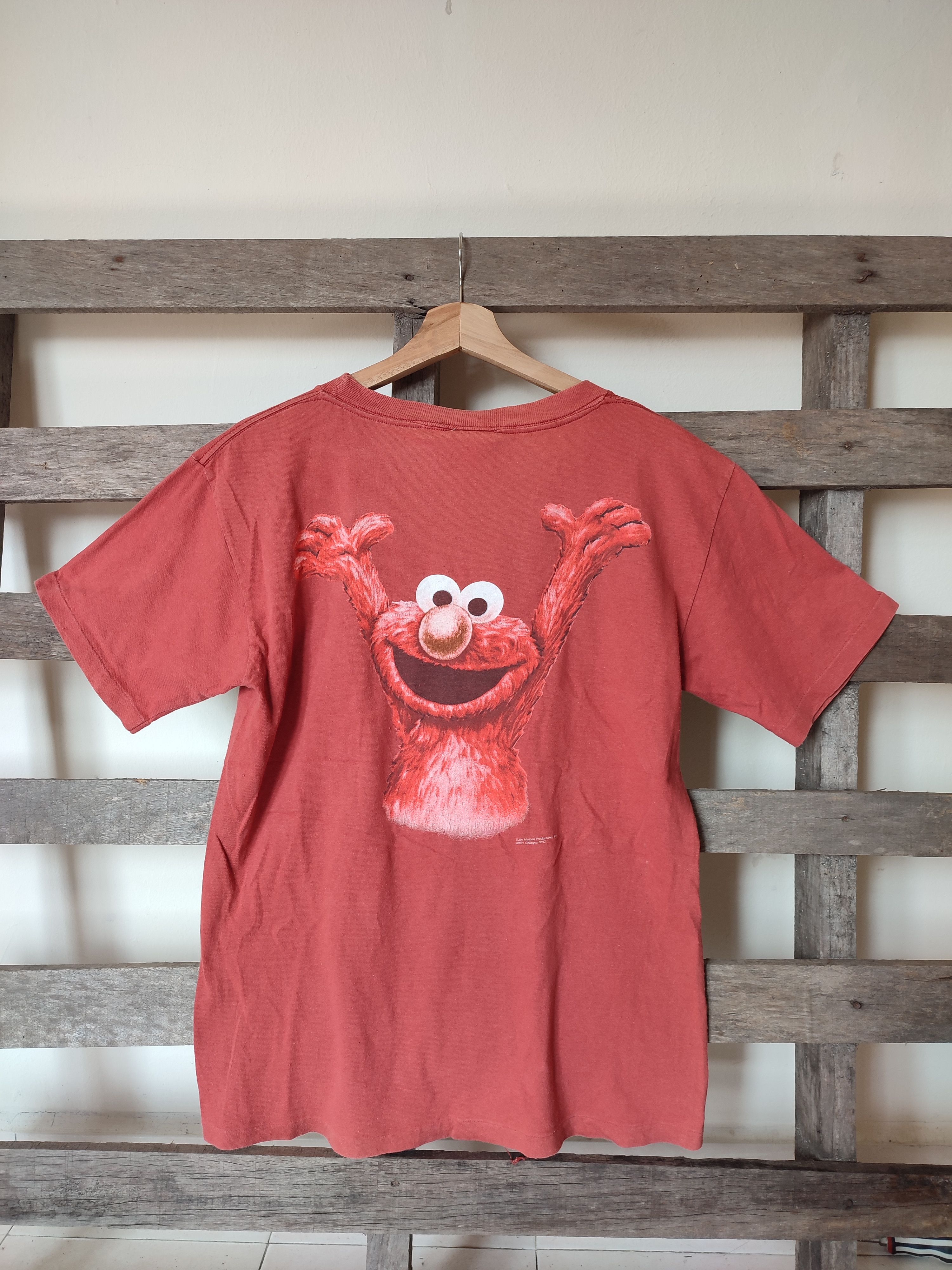 image of Vintage 90S!! Very Rare Elmo Monsterwear Back Hit Tee in Maroon, Men's (Size Medium)